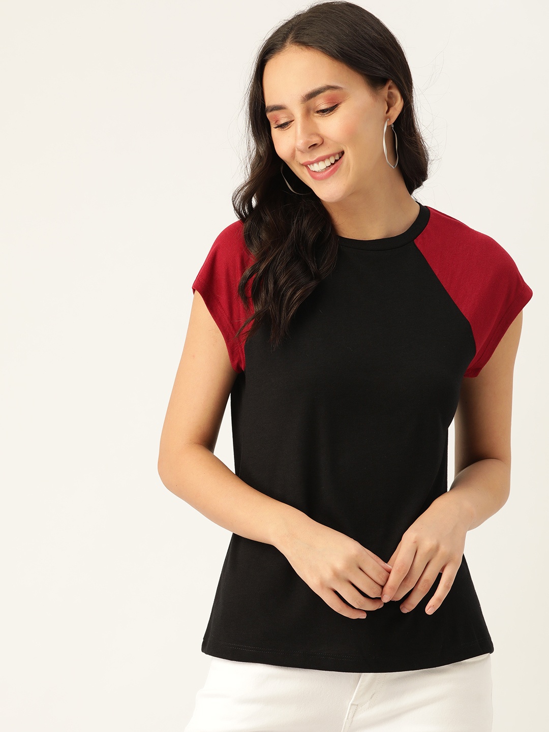 

DressBerry Women Black & Maroon Solid Round Neck T-shirt