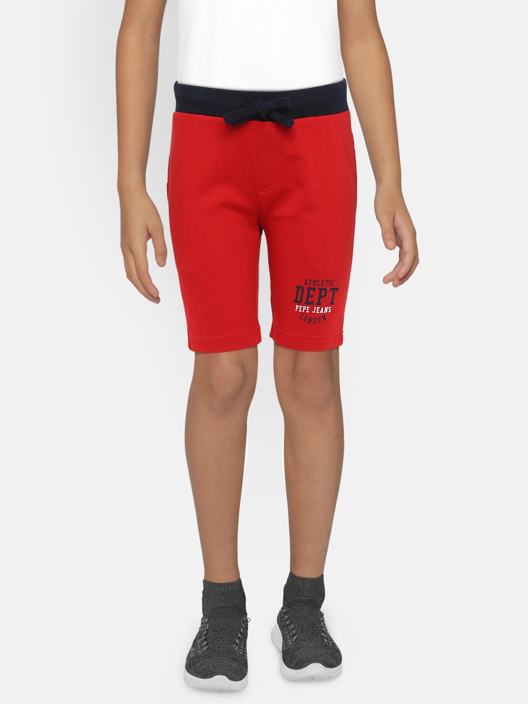 

Pepe Jeans Boys Red Solid Regular Fit Shorts