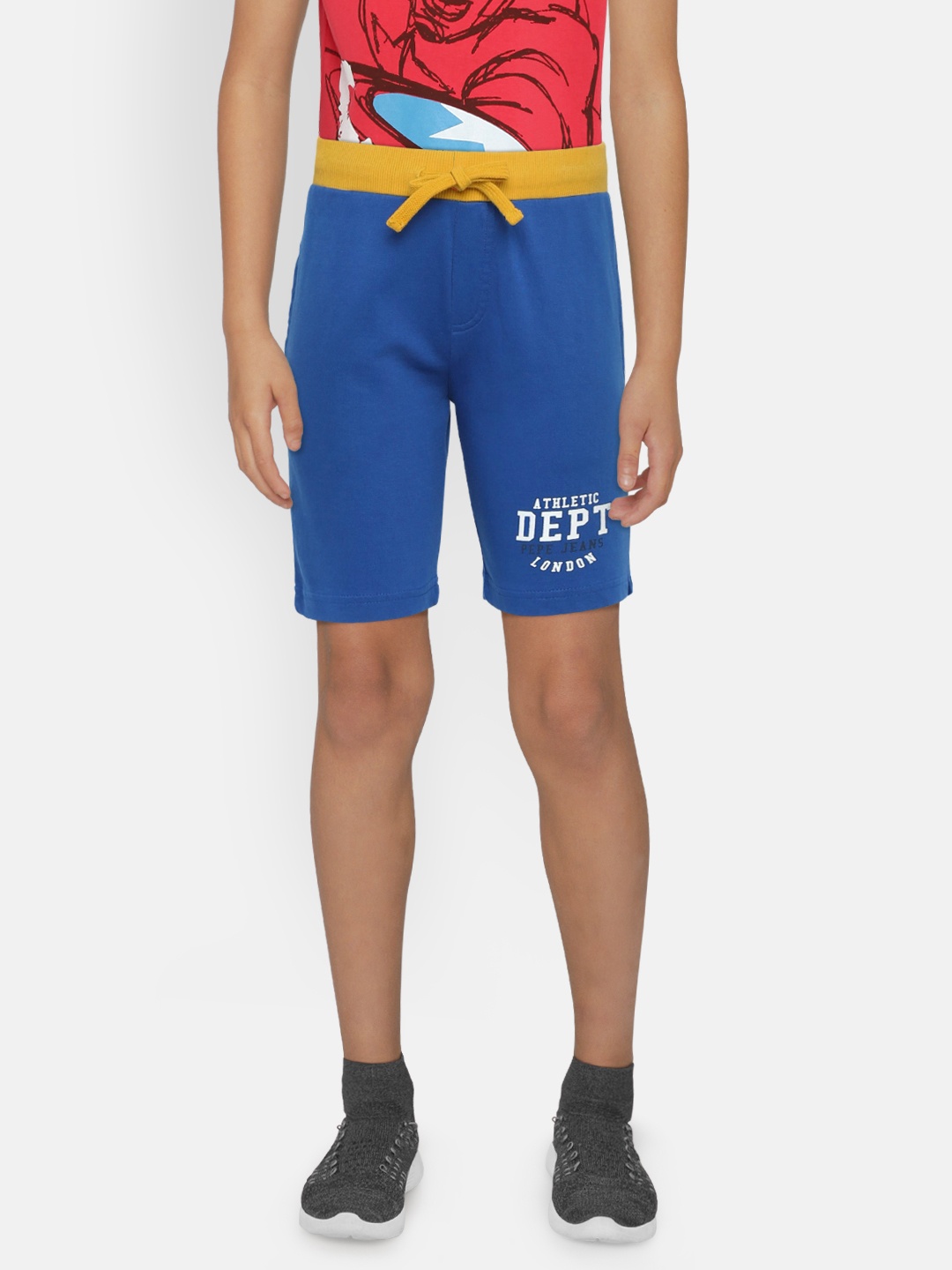 

Pepe Jeans Boys Blue Solid Regular Fit Shorts