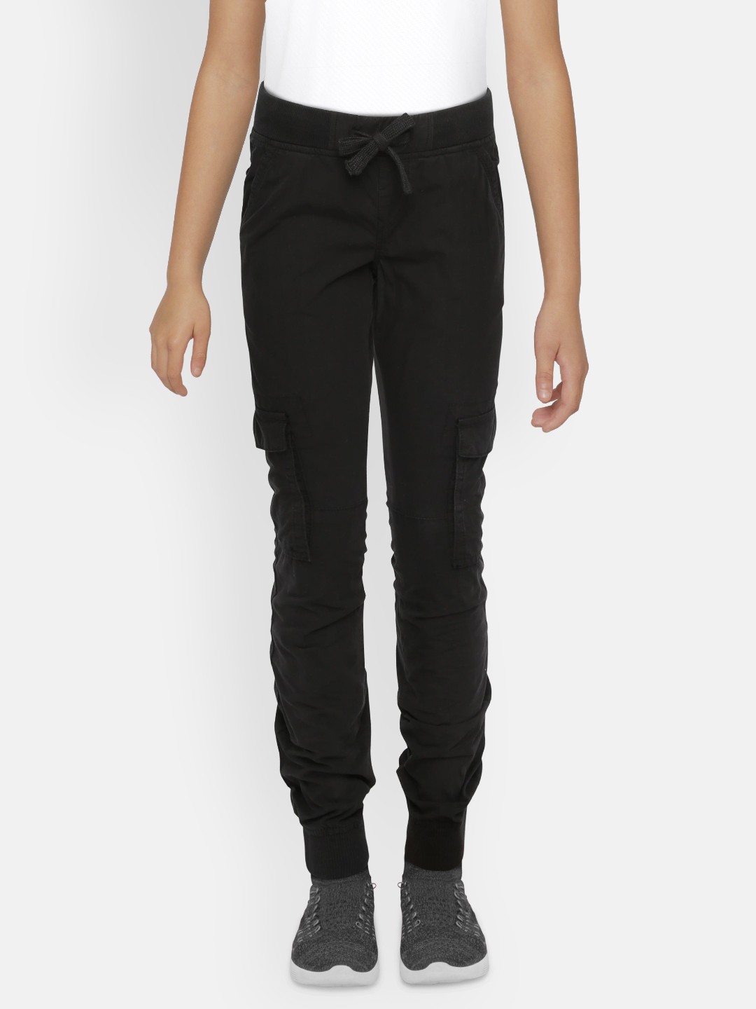 

Pepe Jeans Boys Black Regular Fit LANE Solid Cargos