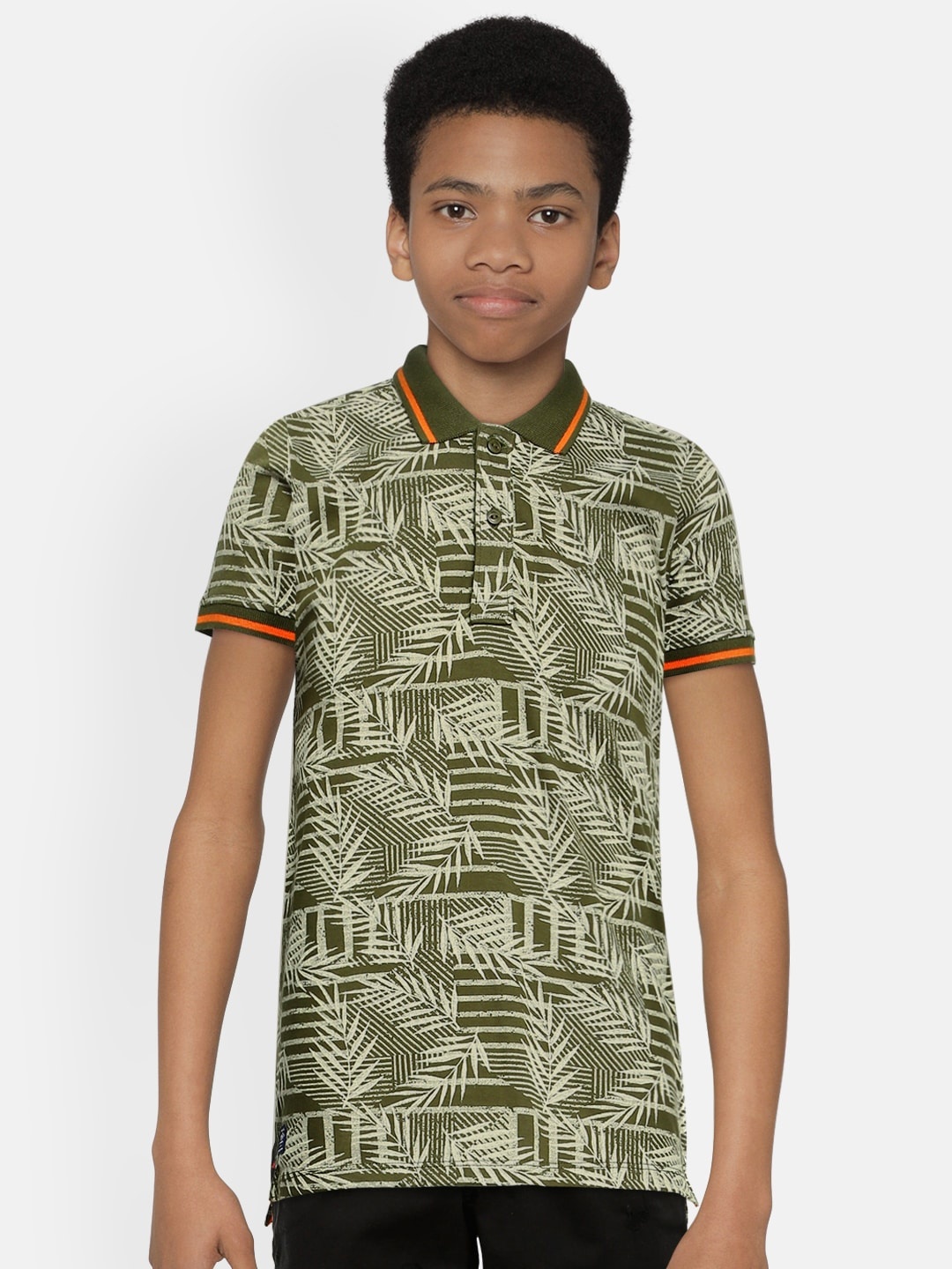 

Pepe Jeans Boys Olive Green Printed Polo Collar Pure Cotton T-shirt