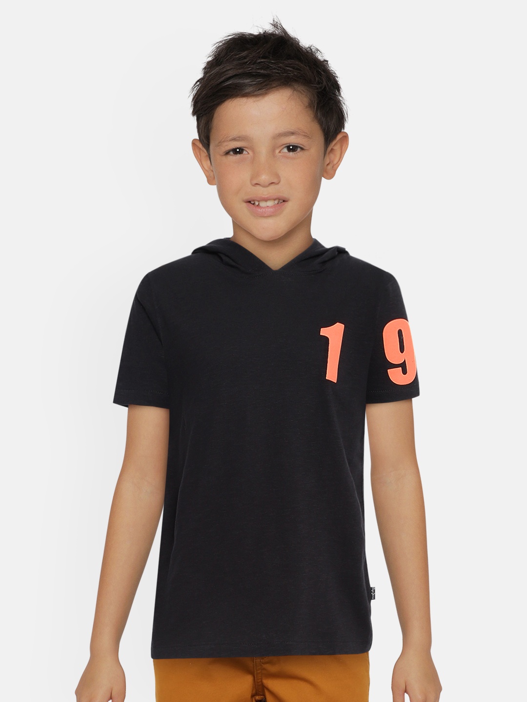 

Pepe Jeans Boys Black Printed Pure Cotton Hooded T-shirt