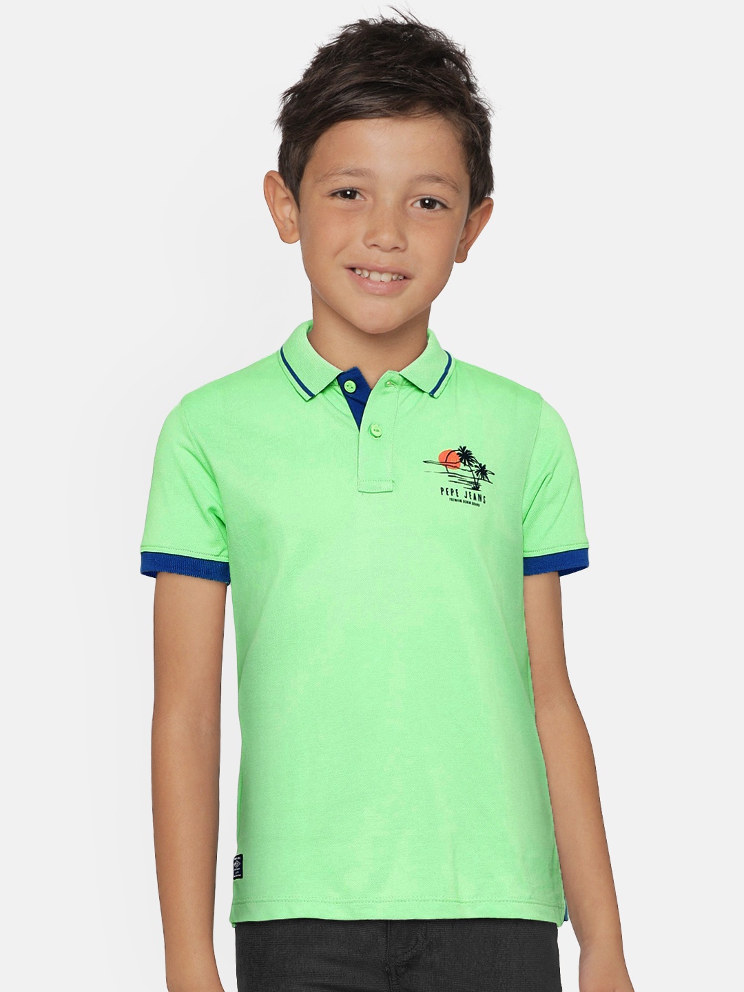 

Pepe Jeans Boys Green Solid Polo Collar T-shirt