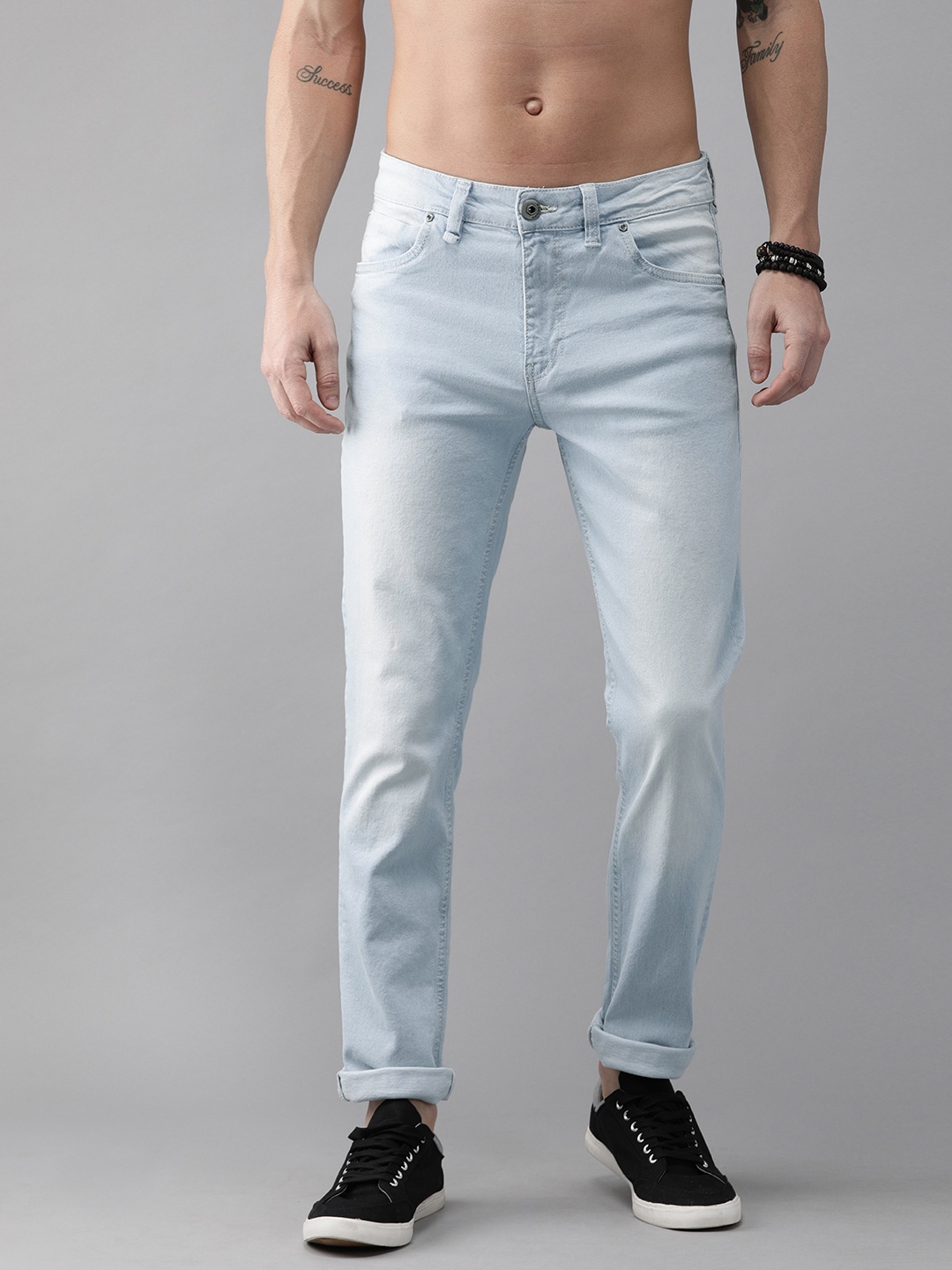 

Roadster Men Blue Slim Tapered Fit Mid-Rise Clean Look Stretchable Jeans