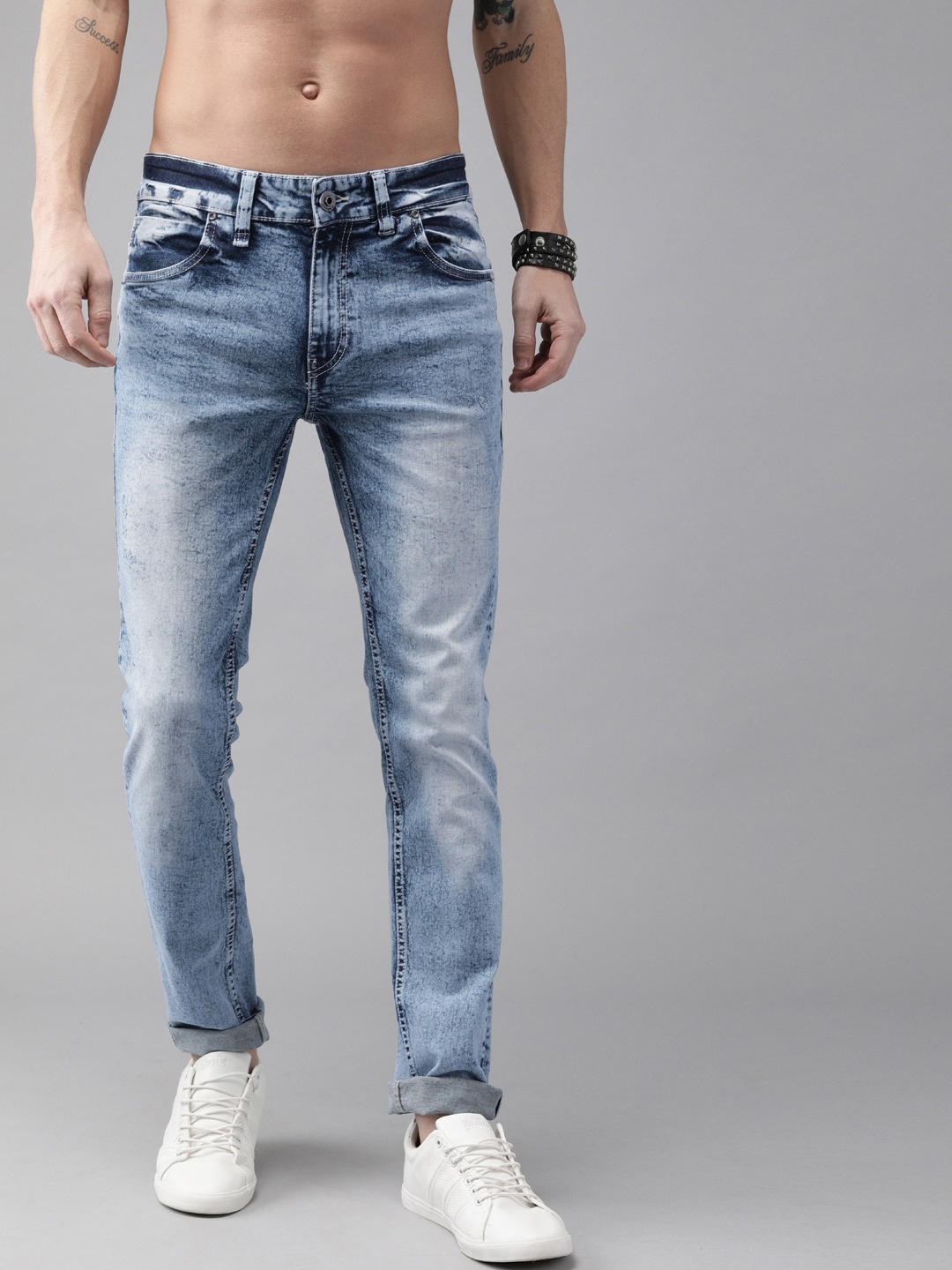 

Roadster Men Blue Skinny Fit Mid-Rise Low Distress Stretchable Jeans