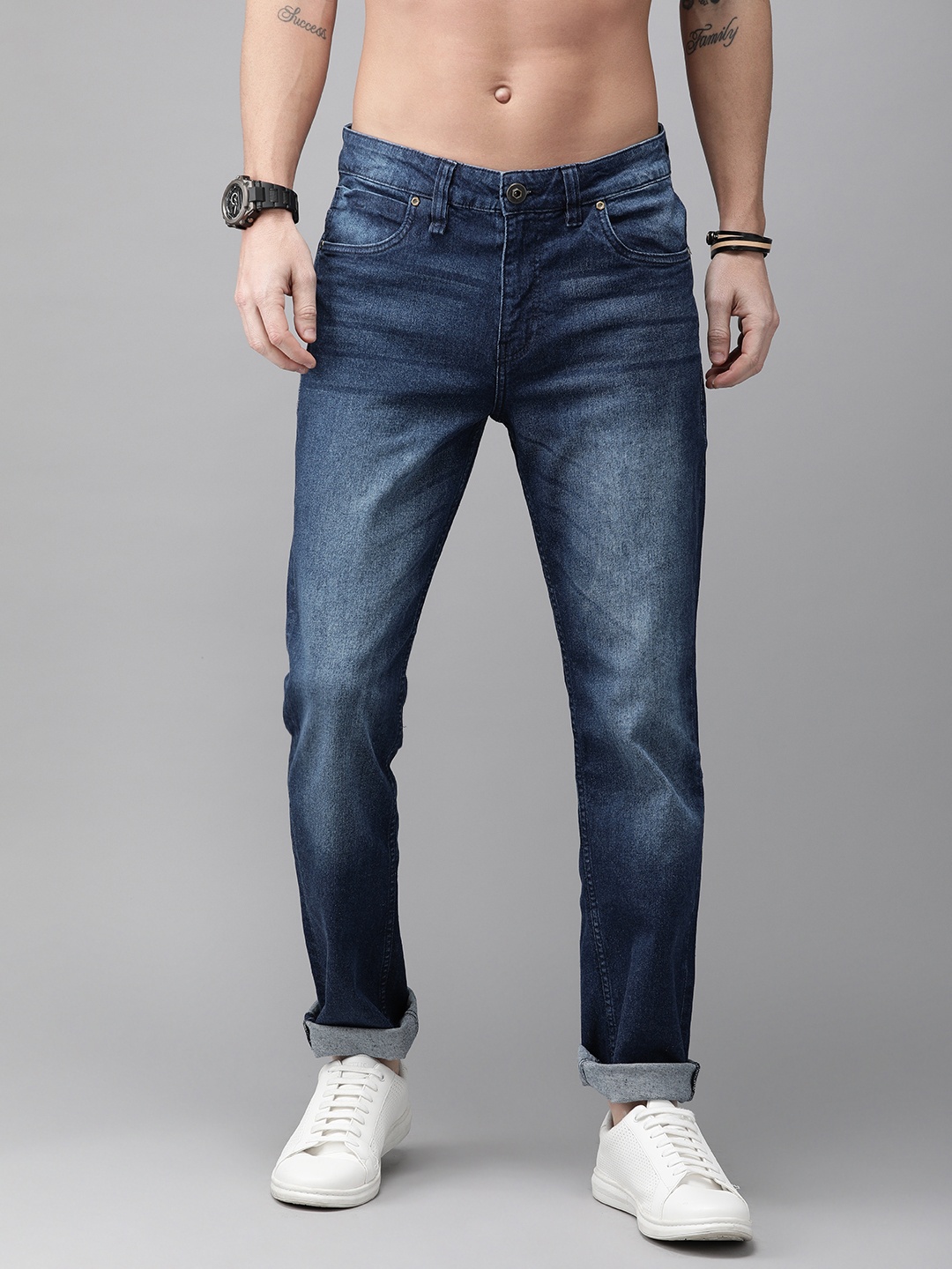 

Roadster Men Blue Slim Tapered Fit Mid-Rise Clean Look Stretchable Jeans