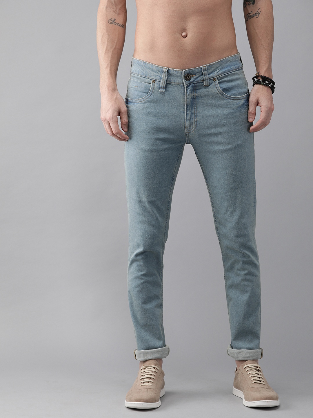 

Roadster Men Blue Skinny Fit Mid-Rise Clean Look Stretchable Reduced Water Jeans