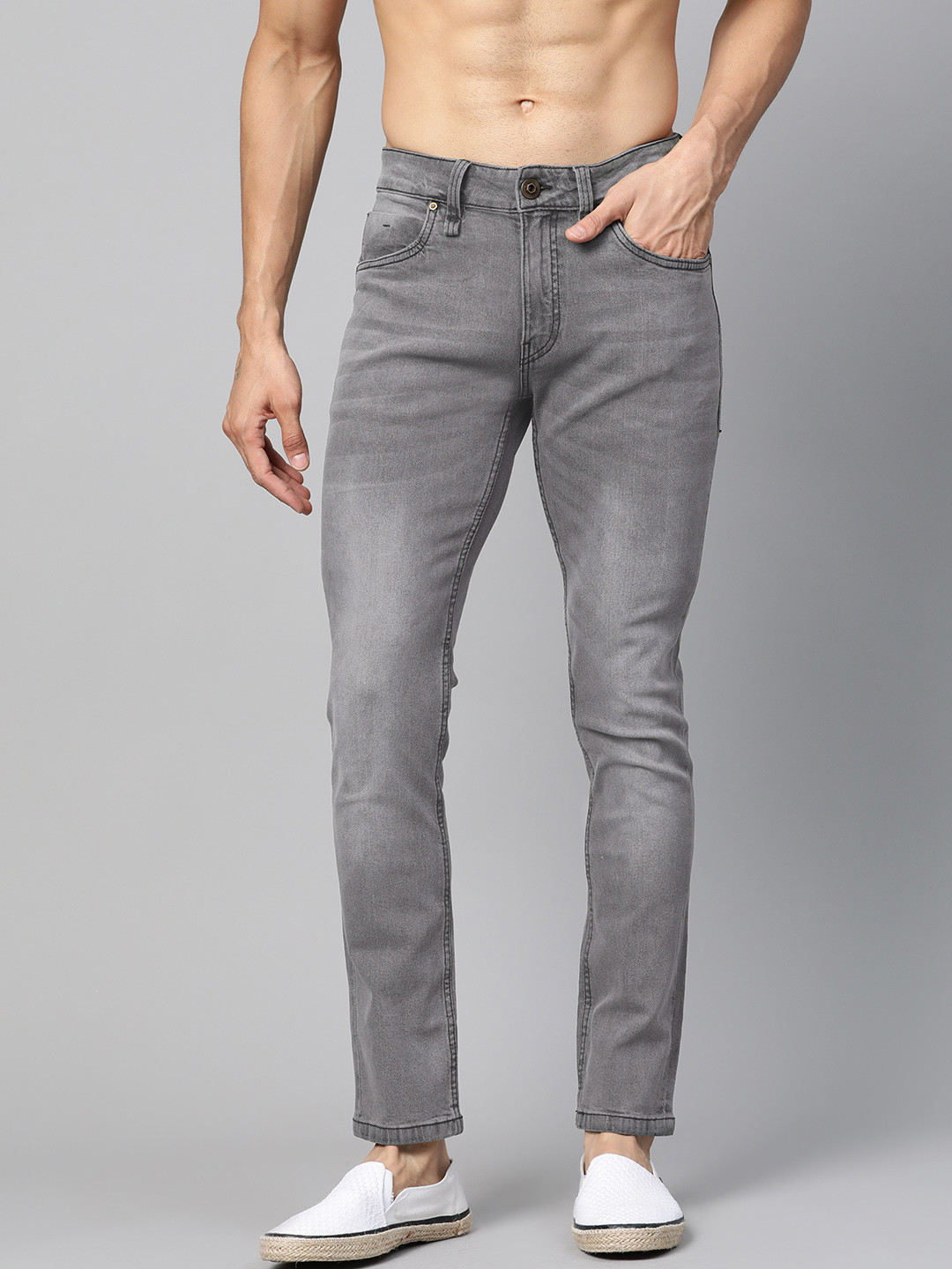 

Roadster Men Grey Skinny Fit Mid-Rise Clean Look Stretchable Jeans