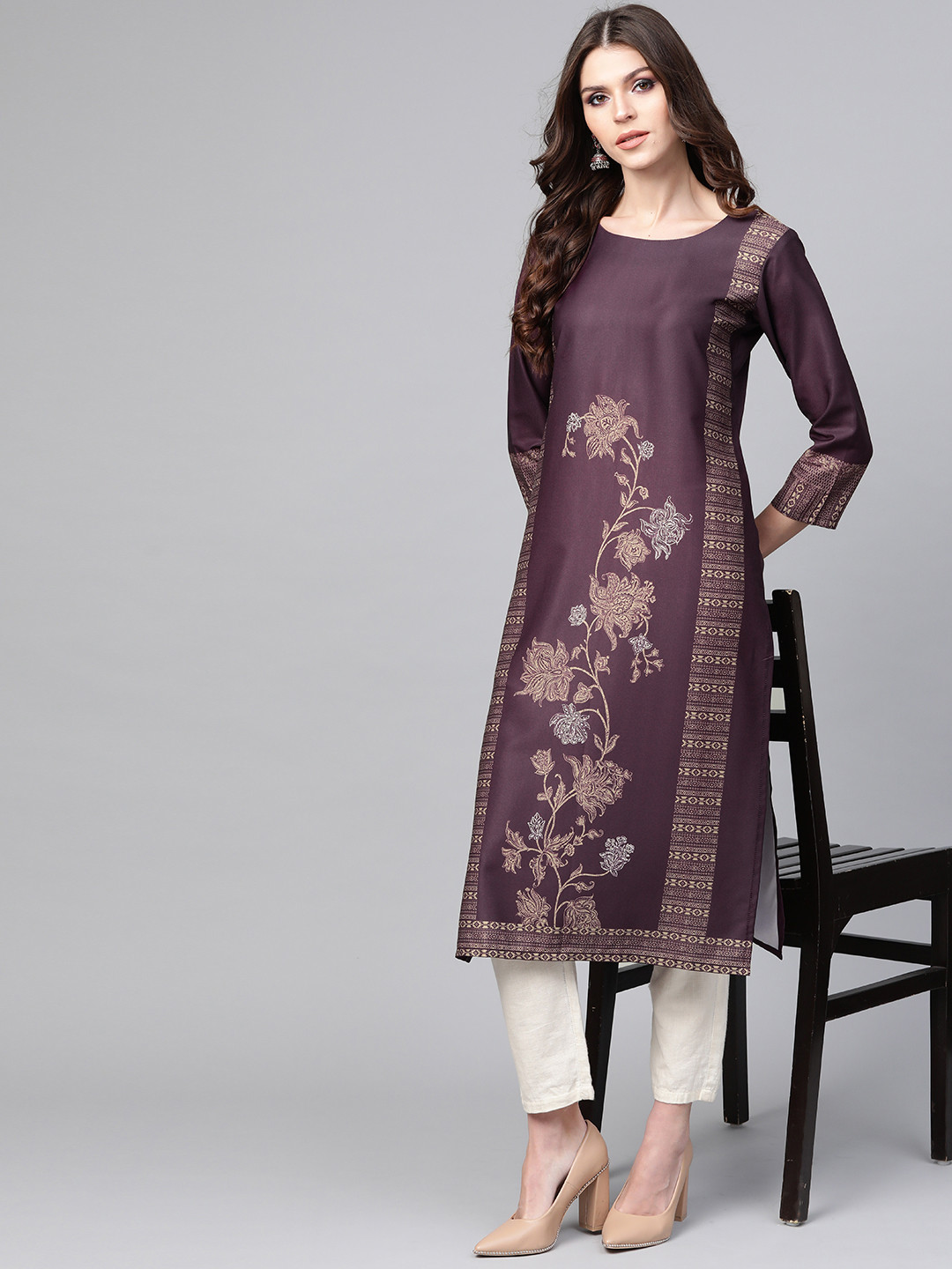 

AHIKA Women Purple & Beige Printed Straight Kurta