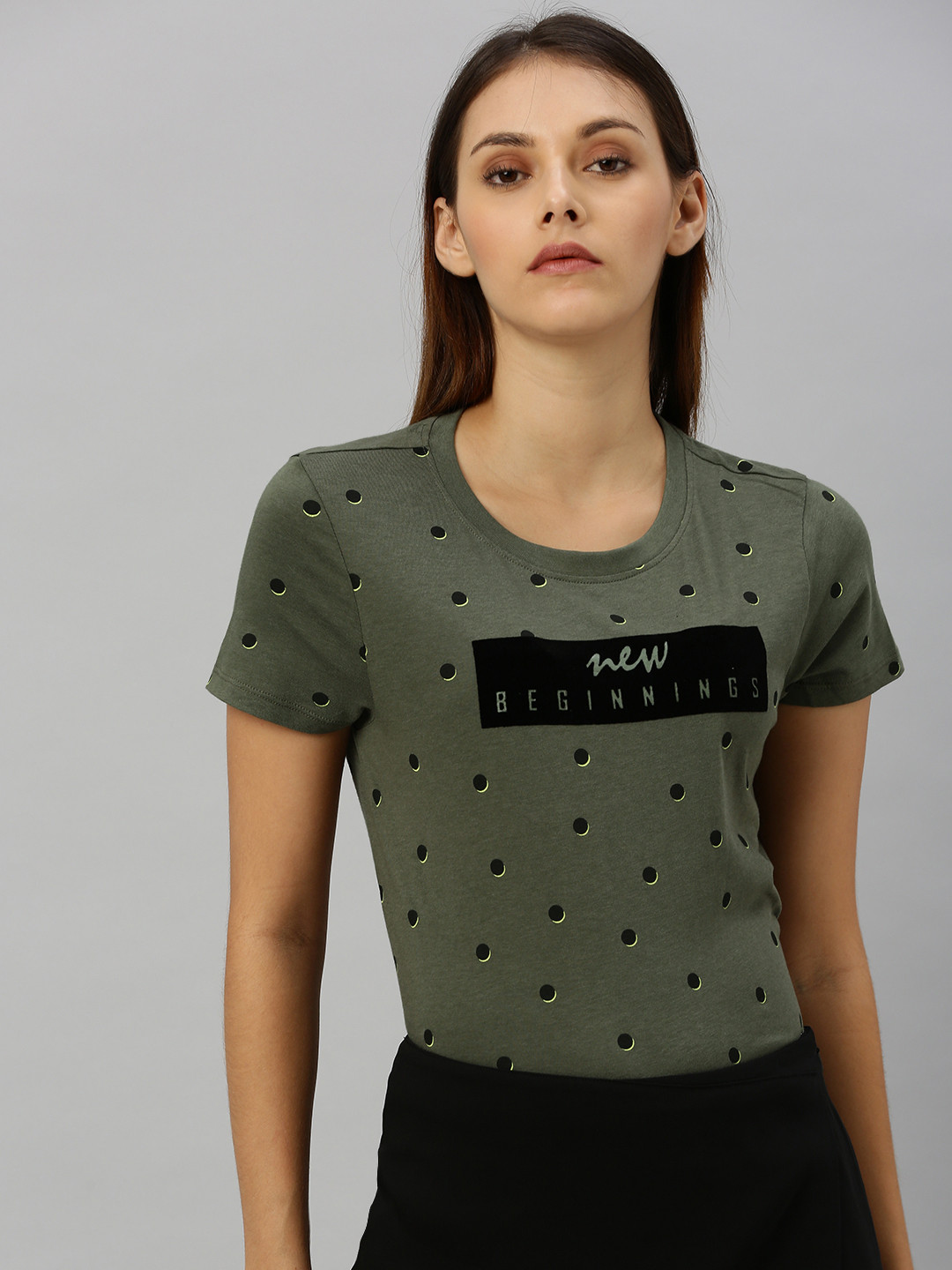 

Pepe Jeans Women Olive Green Printed Round Neck T-shirt