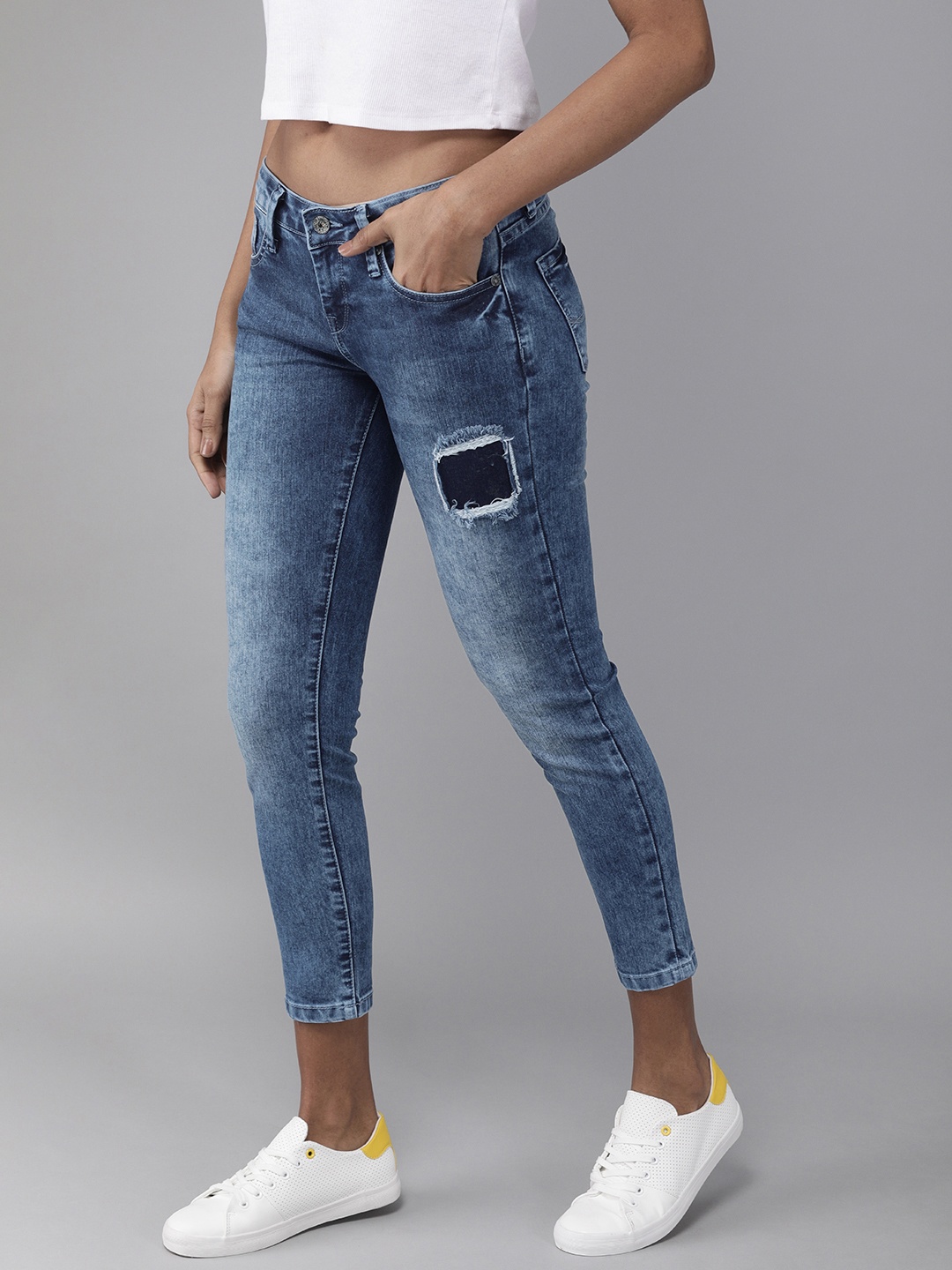 

Pepe Jeans Women Blue Posie Jegging Super Skinny Fit Mildly Distressed Cropped Jeans