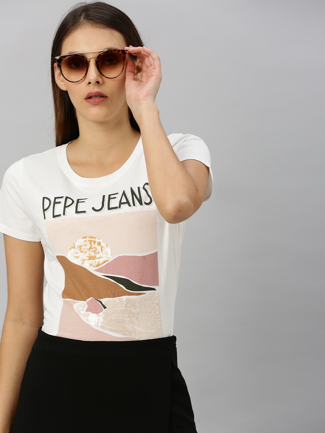 

Pepe Jeans Women White and Pink Printed Round Neck Pure Cotton T-shirt with Sequinned Detail