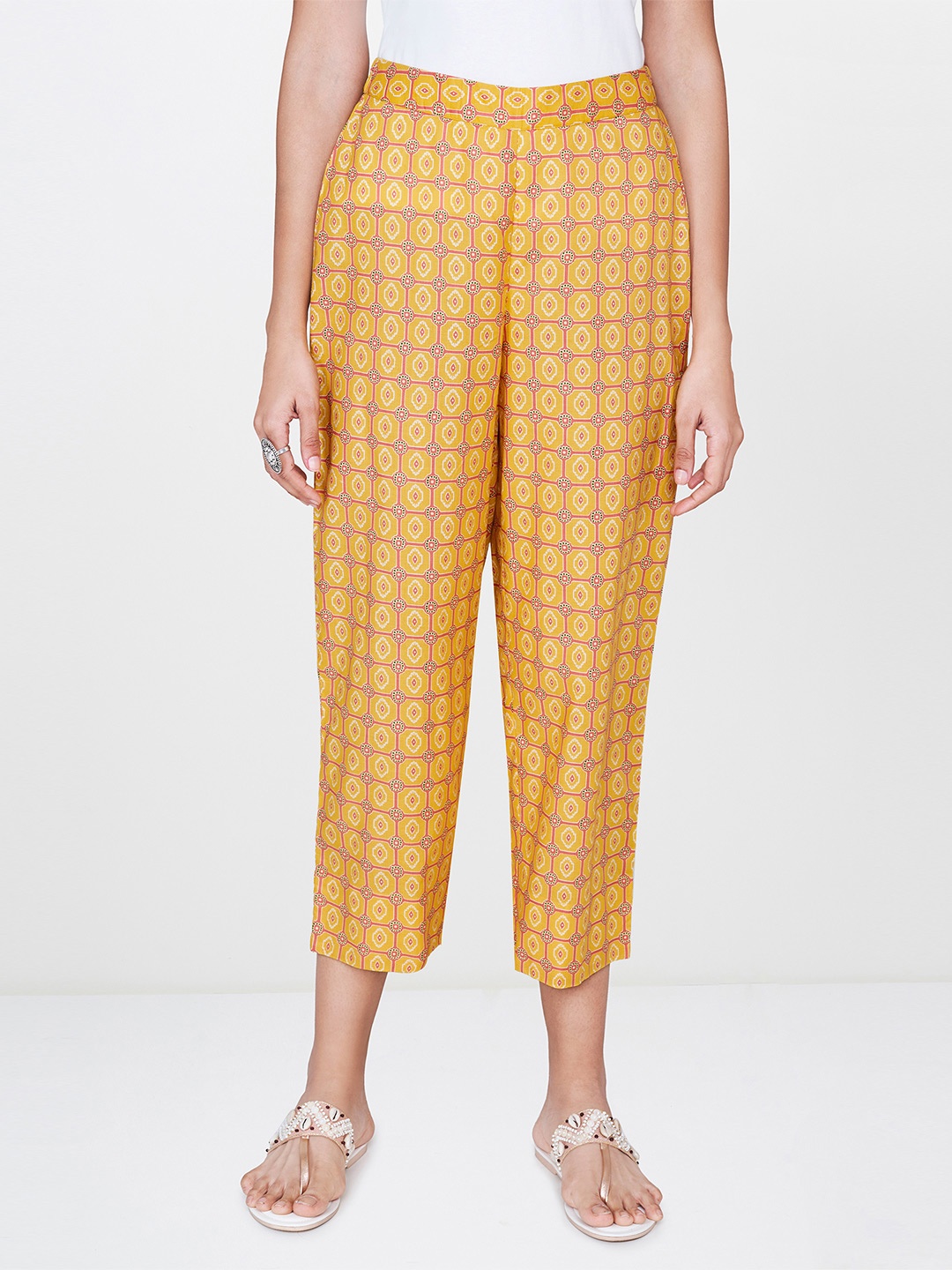 

Global Desi Women Mustard Yellow & Pink Straight Fit Printed Cropped Regular Trousers