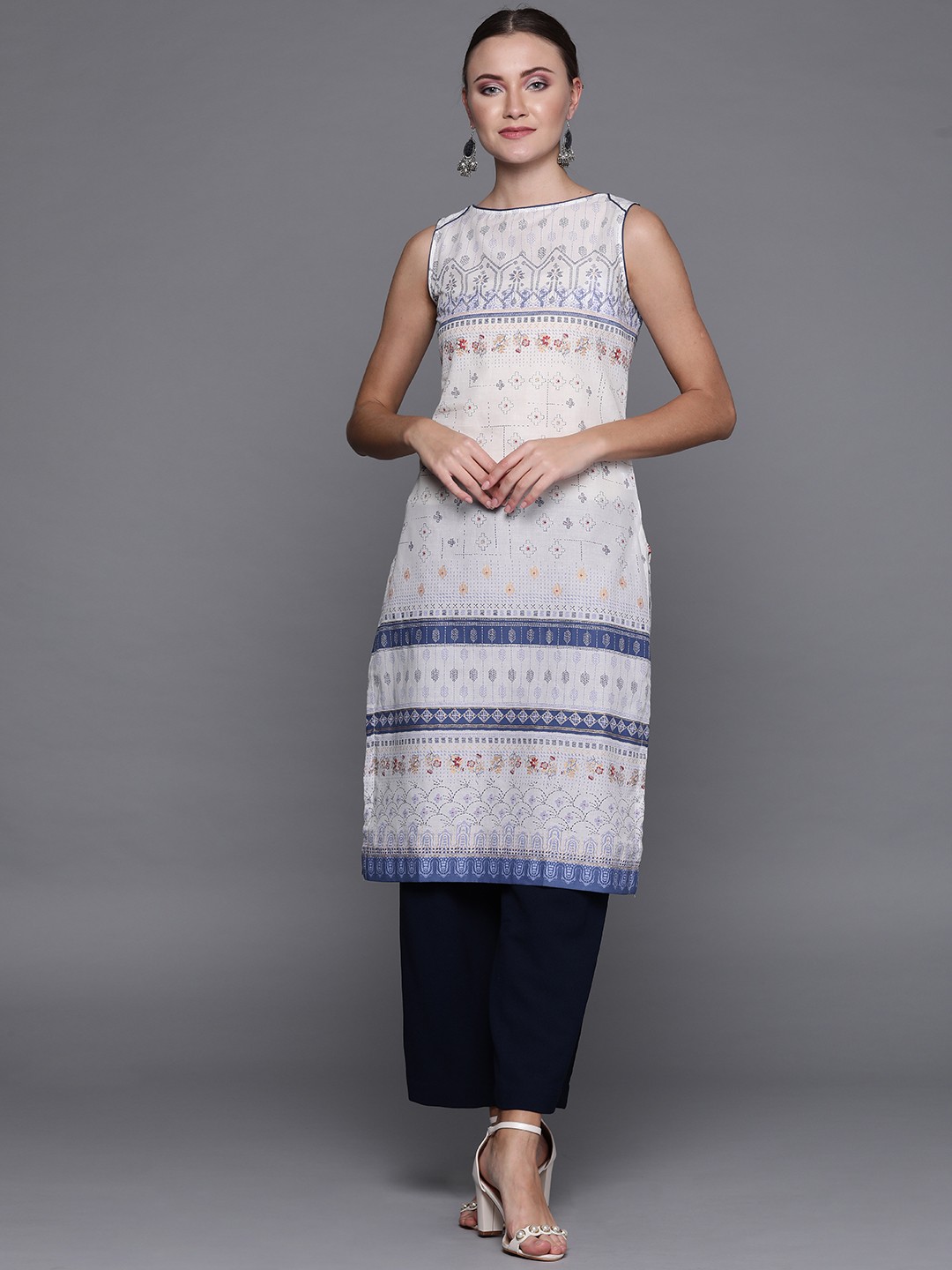 

Biba Women White & Blue Printed Straight Kurta