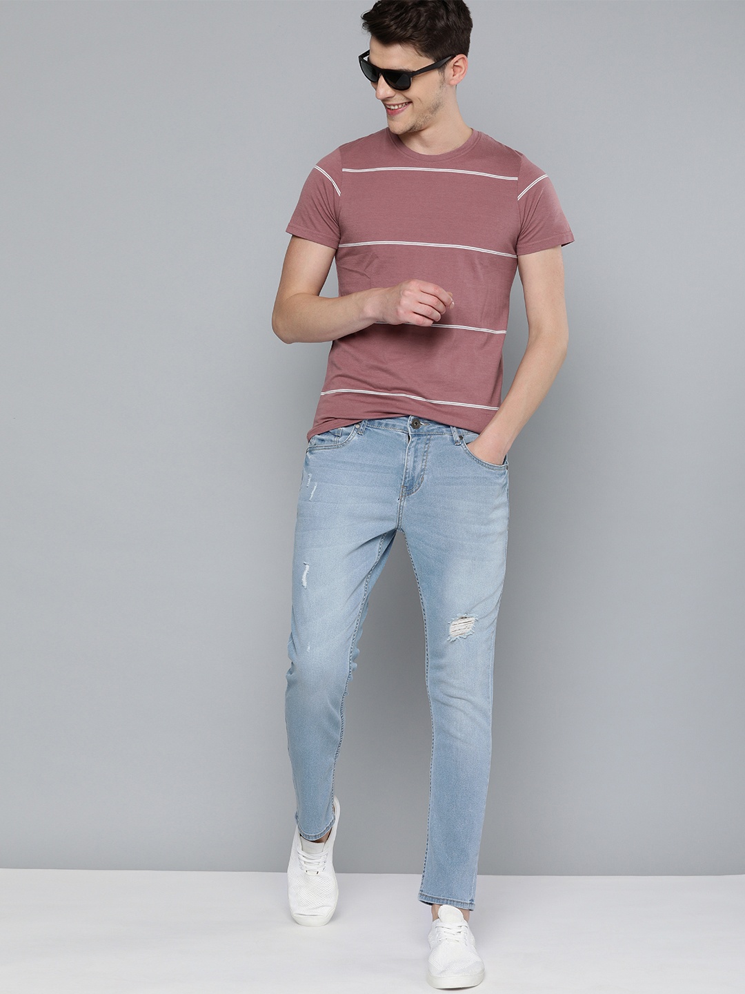 

Mast & Harbour Men Blue Skinny Fit Mid-Rise Mildly Distressed Stretchable Jeans