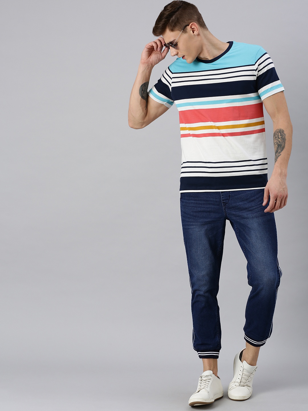 

Mast & Harbour Men Blue Regular Fit Mid-Rise Clean Look Stretchable Jogger Jeans