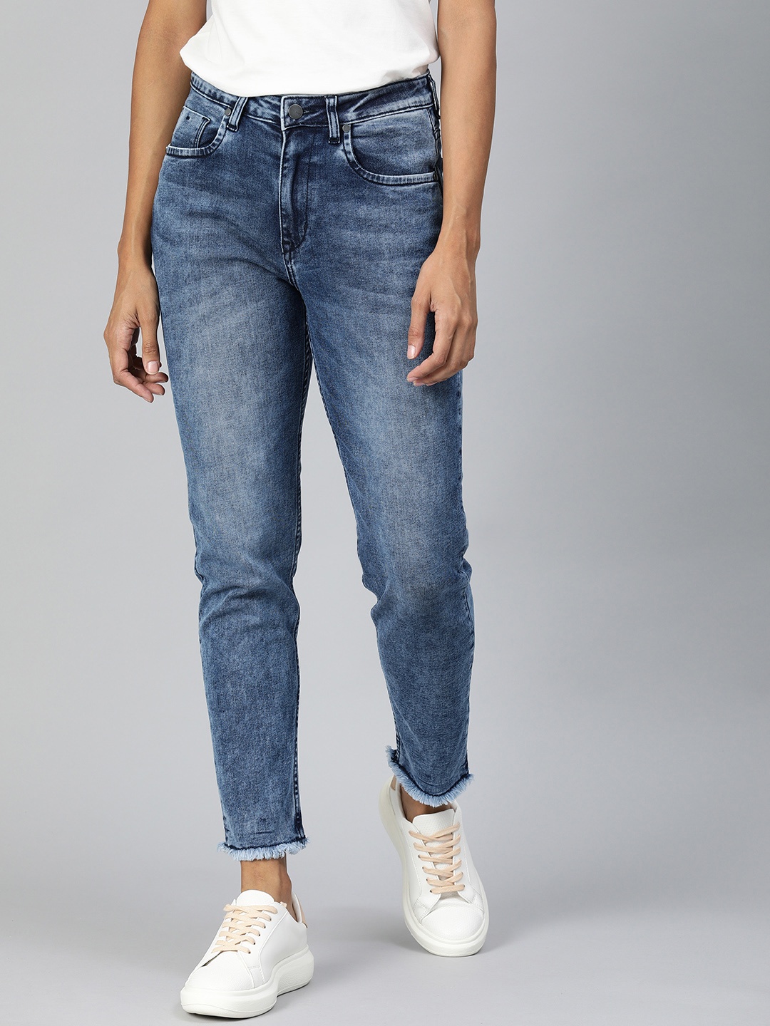 

Mast & Harbour Women Blue Boyfriend Fit Mid-Rise Clean Look Stretchable Frayed Hem Jeans