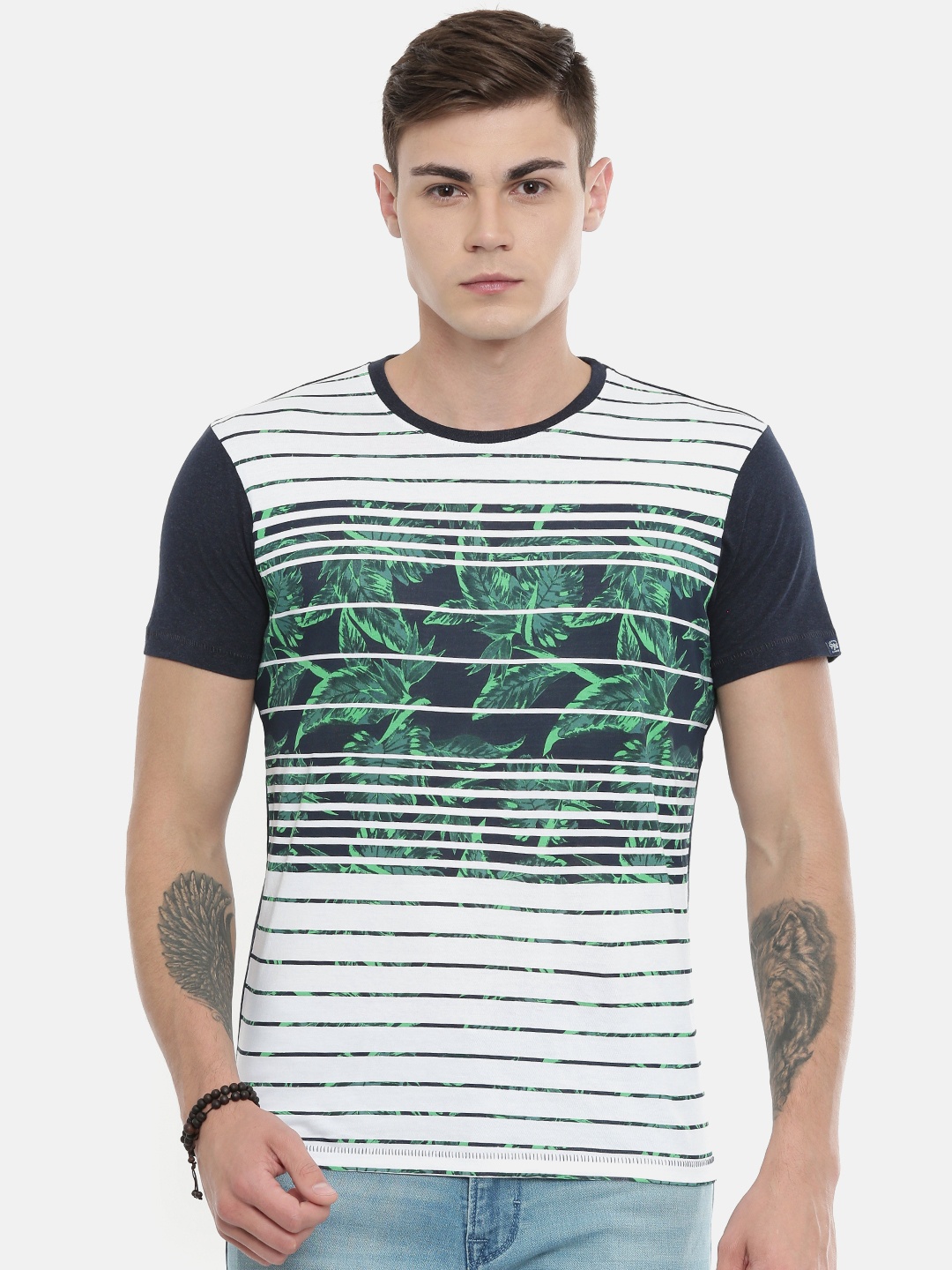 

Pepe Jeans Men White & Navy Blue Slim Fit Striped Round Neck T-shirt