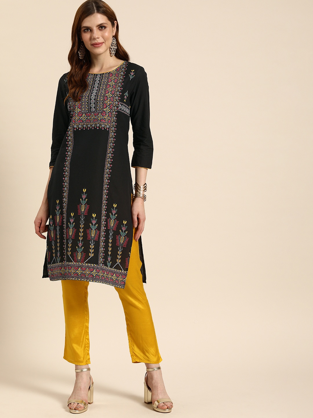 

IMARA Women Black Printed Straight Kurta