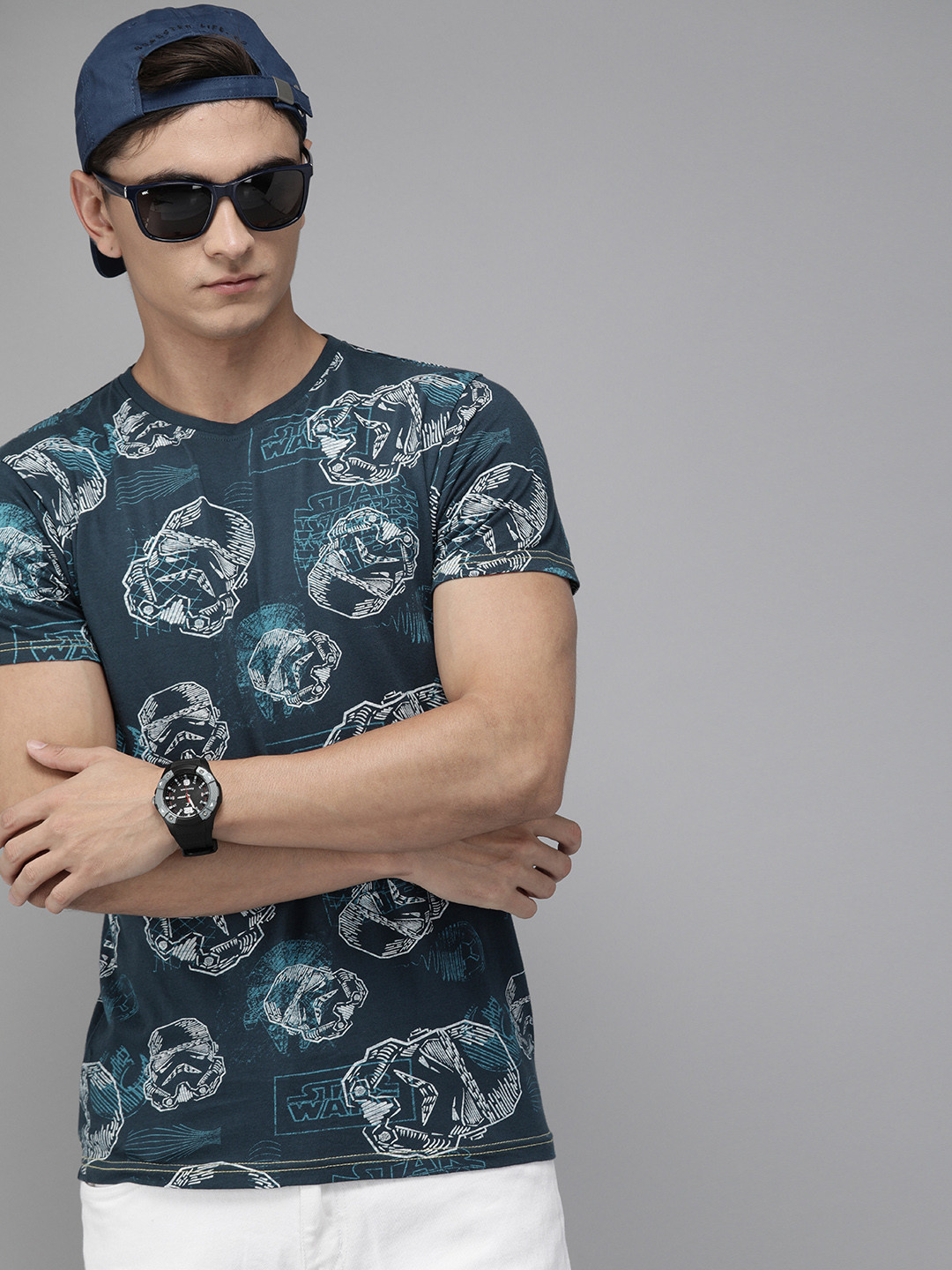 

Pepe Jeans Men Navy Blue White Slim Fit Star Wars Printed V-Neck Pure Cotton T-shirt