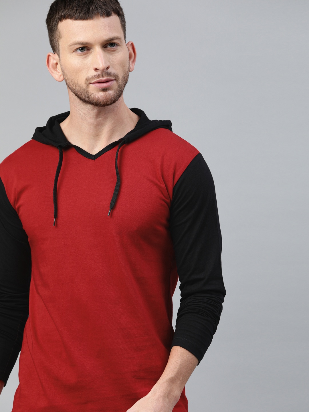 

Urbano Fashion Men Red Solid Slim Fit Hood T-shirt