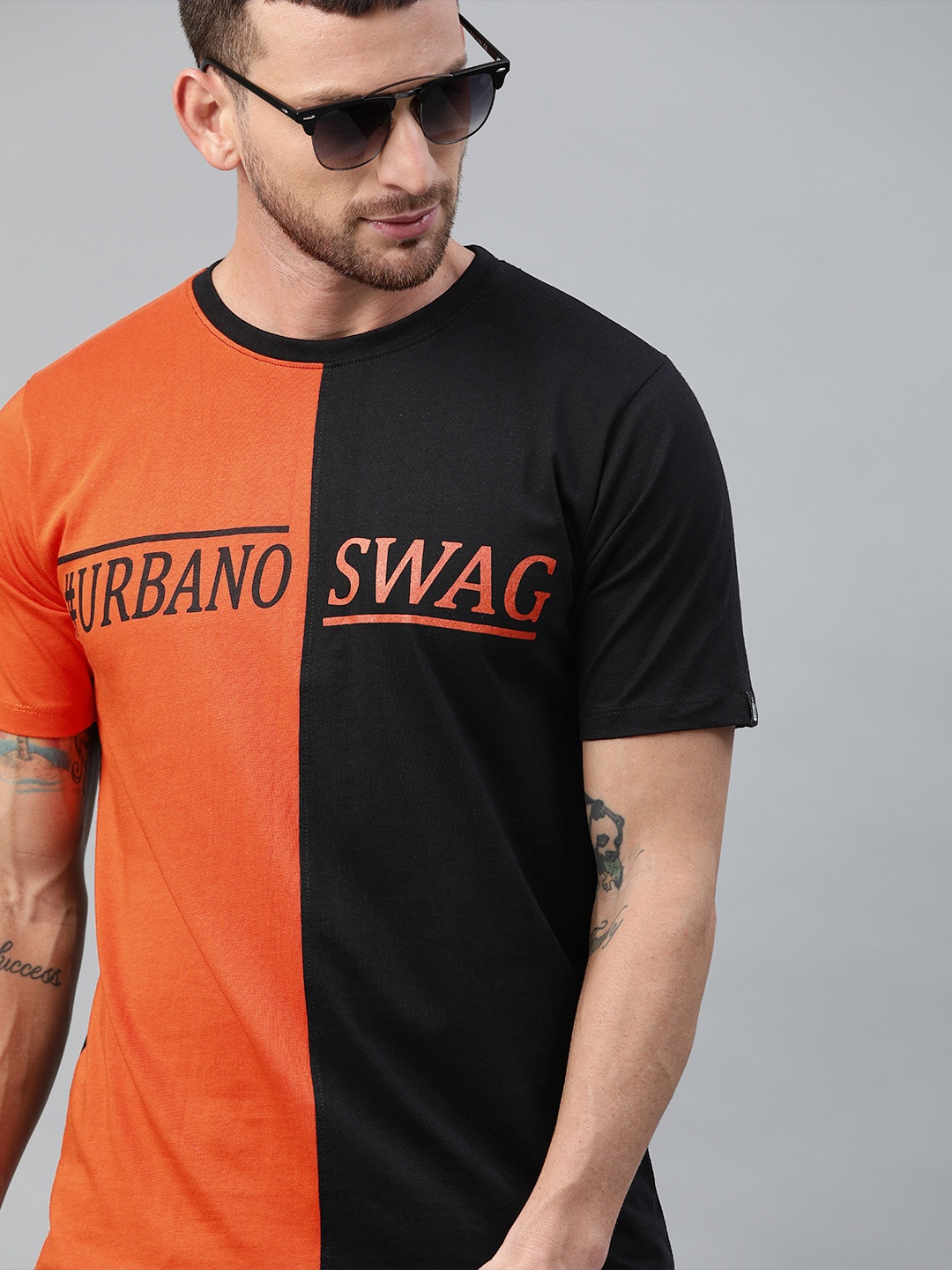 

Urbano Fashion Men Orange & Black Printed Slim Fit Round Neck T-shirt