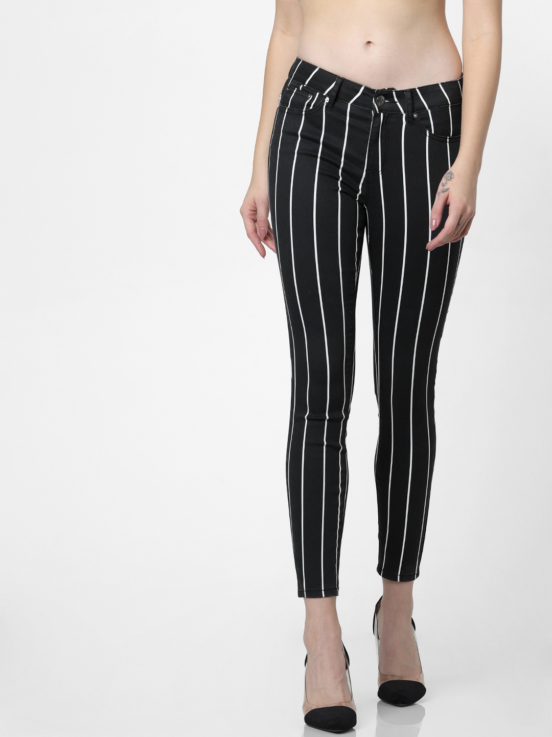 

ONLY Women Black & White Skinny Fit Striped Cigarette Trousers