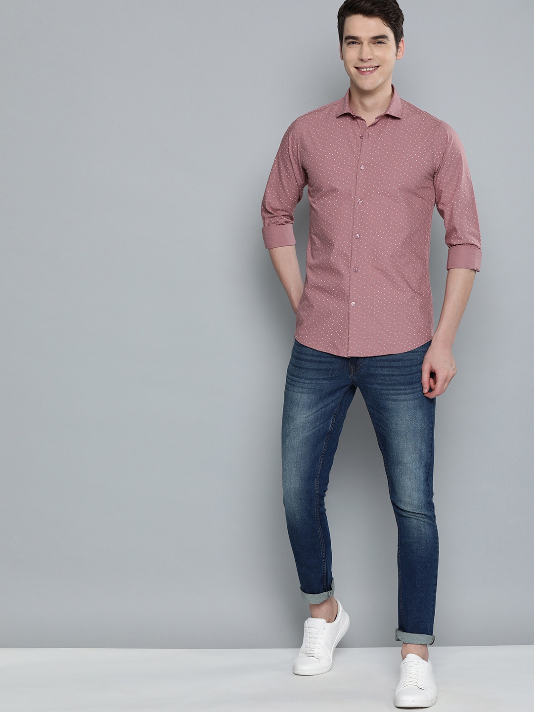 

Mast & Harbour Men Mauve & White Printed Pure Cotton Casual Shirt