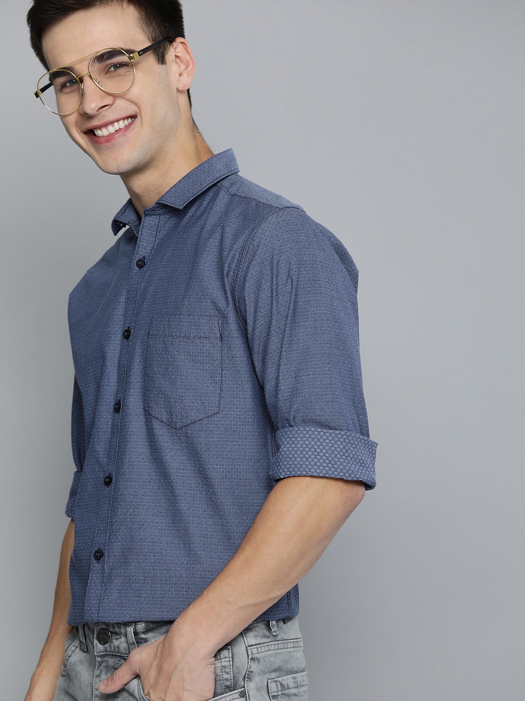 

Mast & Harbour Men Blue Regular Fit Self Design Casual Shirt