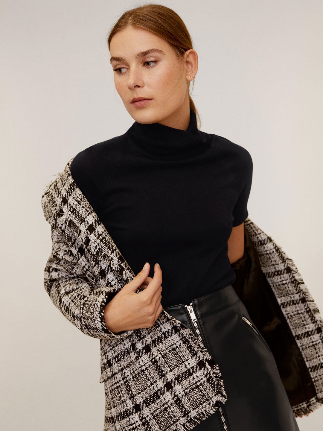 

MANGO Women Black Solid Pullover Sweater