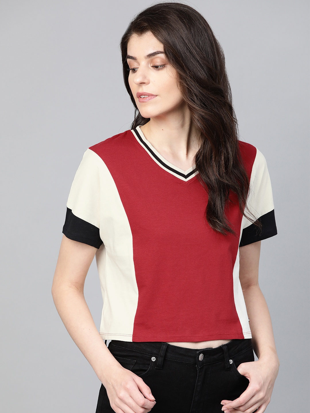 

Roadster Women Red Off-White Colourblocked V-Neck Cropped Pure Cotton T-shirt