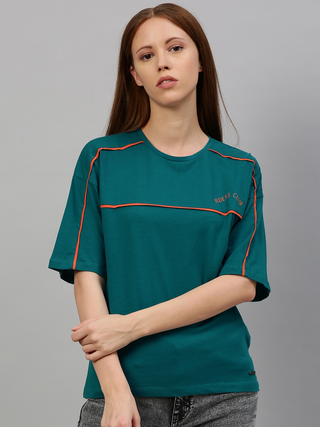 

Roadster Women Teal Blue Solid Round Neck Pure Cotton T-shirt