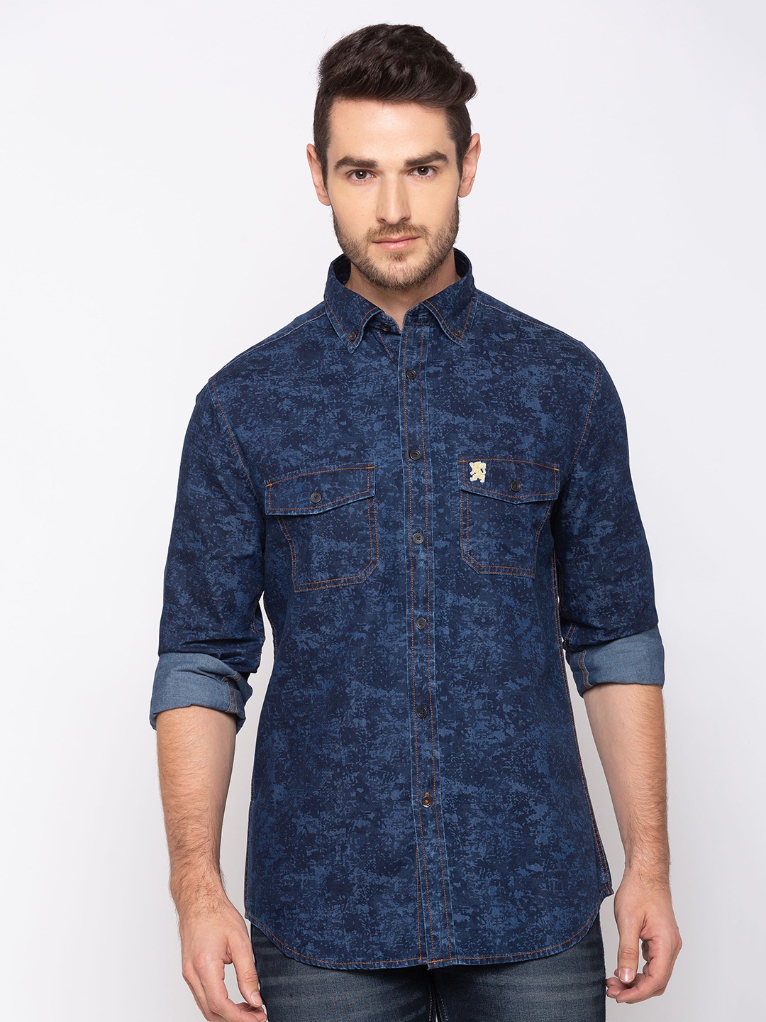 

GIORDANO Men Blue Smart Slim Fit Printed Casual Shirt