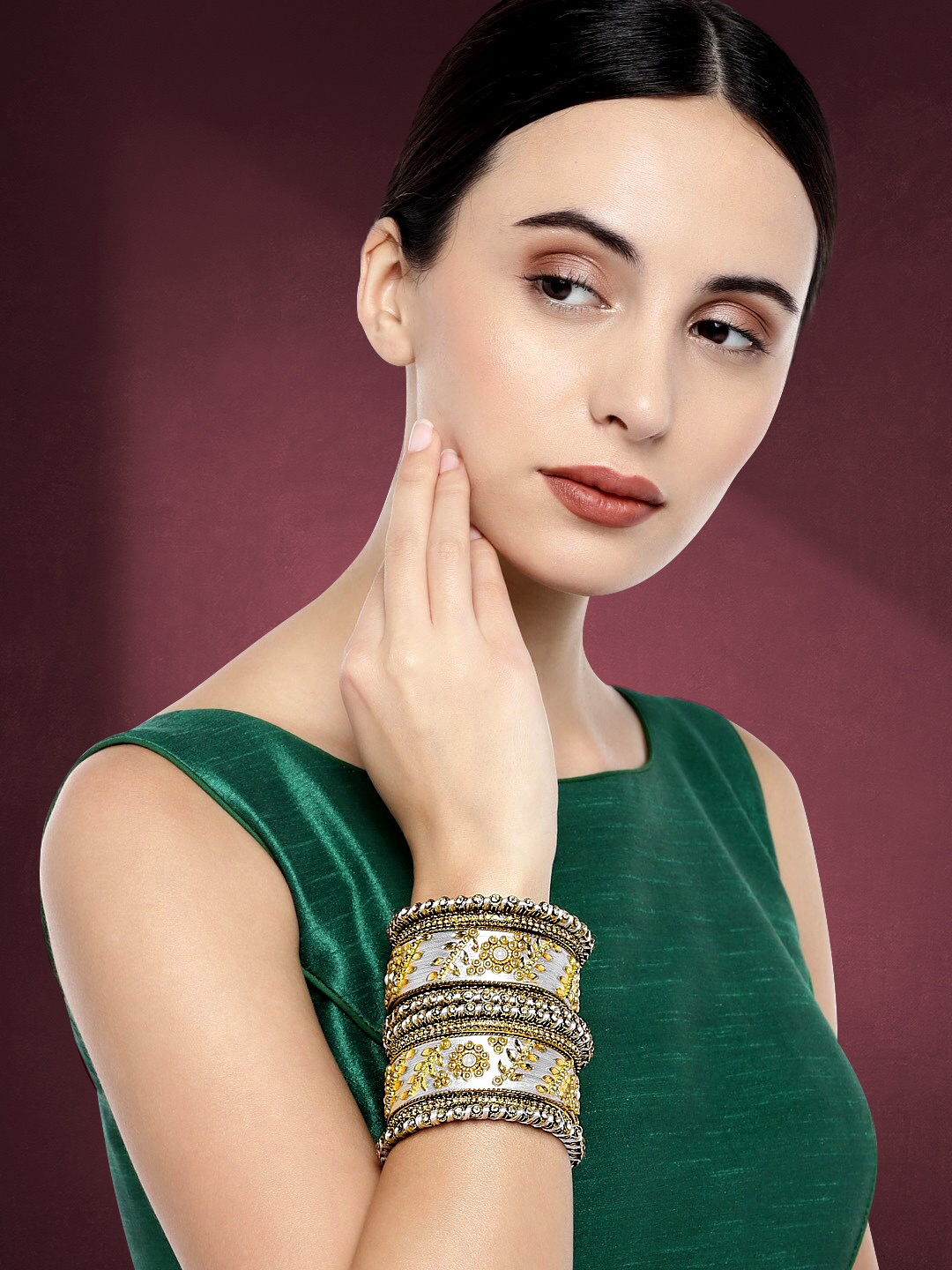 

Peora Set of 10 Gold-Plated & White Silk Thread Handcrafted Kundan Bangles