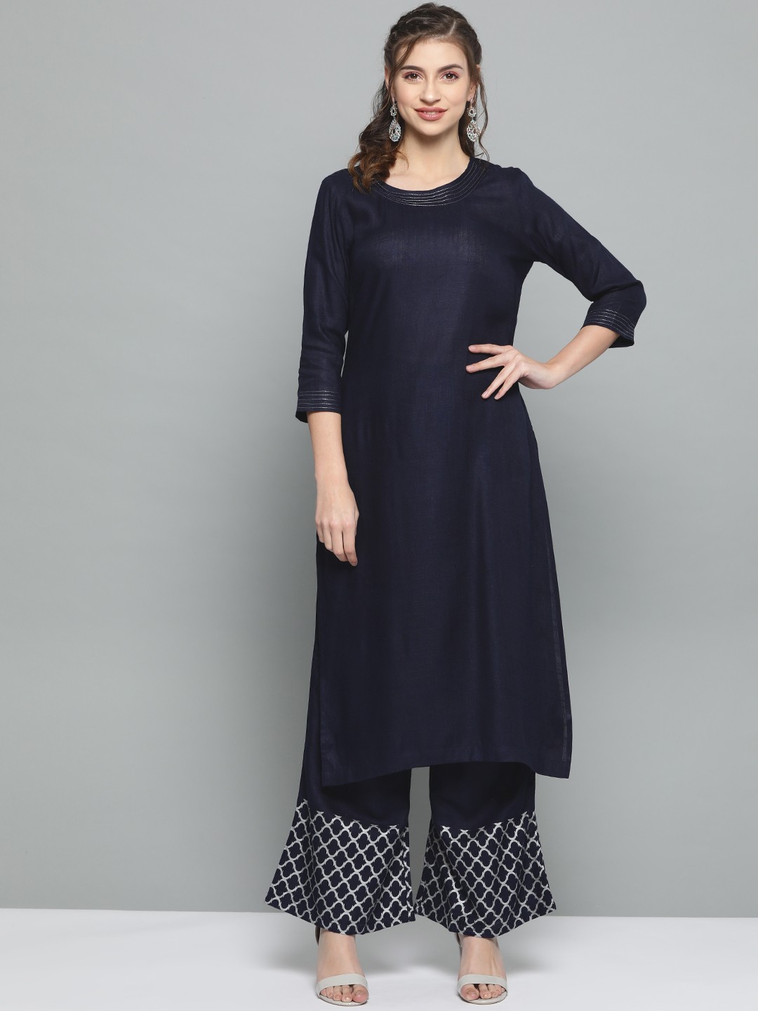 

HERE&NOW Women Navy Blue Solid Kurta with Palazzos