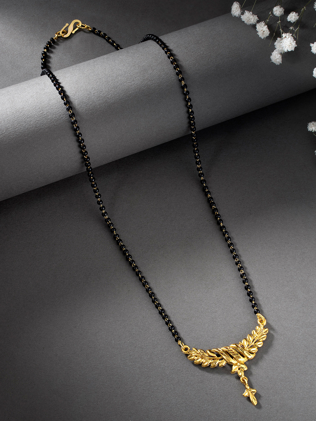 

Peora Gold-Plated & Black Leaf Pendant Mangalsutra