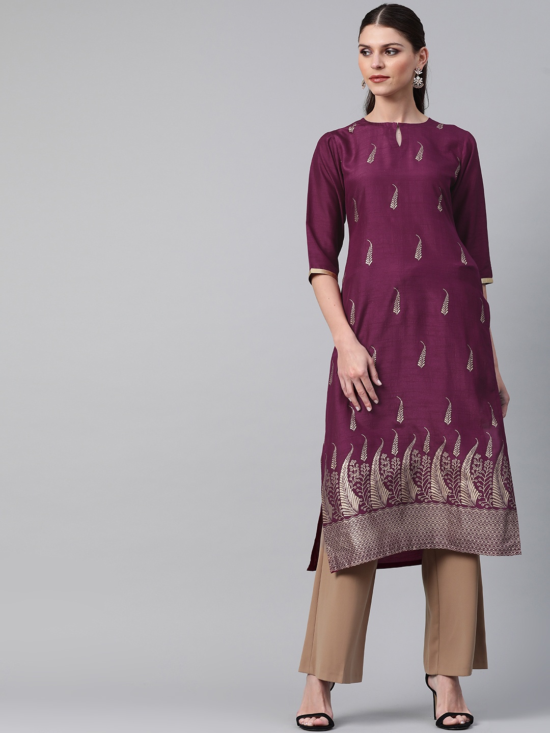 

Libas Women Aubergine & Golden Block Printed Straight Kurta, Purple
