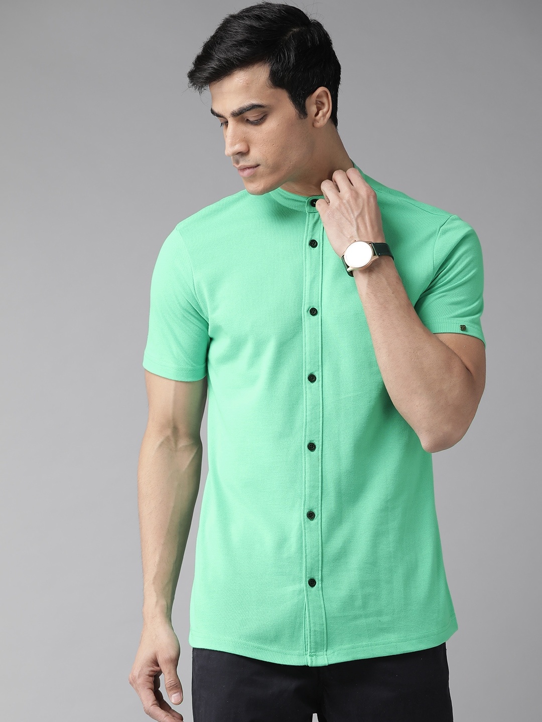 

Hubberholme Men Green Regular Fit Solid Casual Shirt