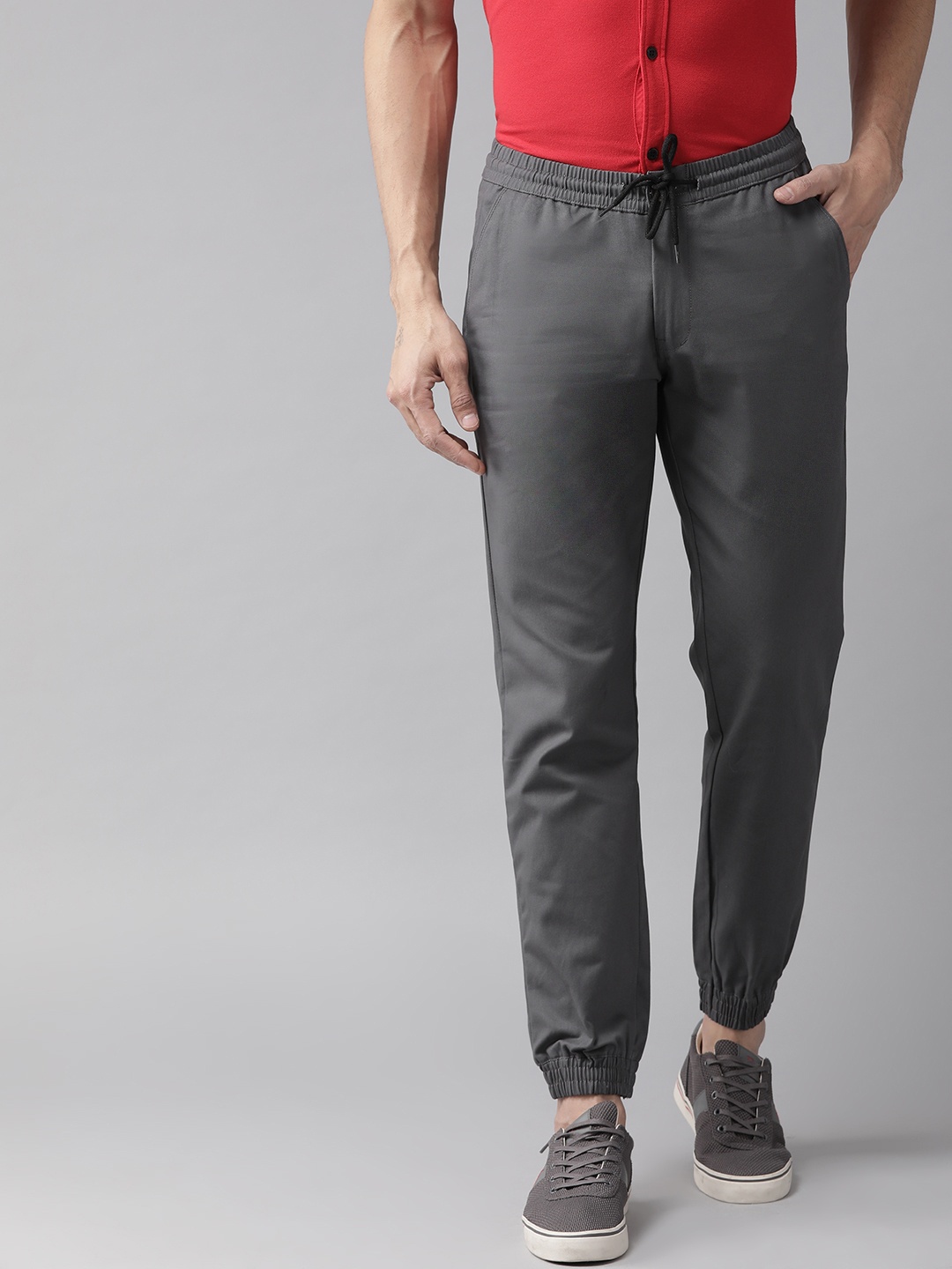 

Hubberholme Men Charcoal Grey Stretchable Slim Fit Solid Joggers