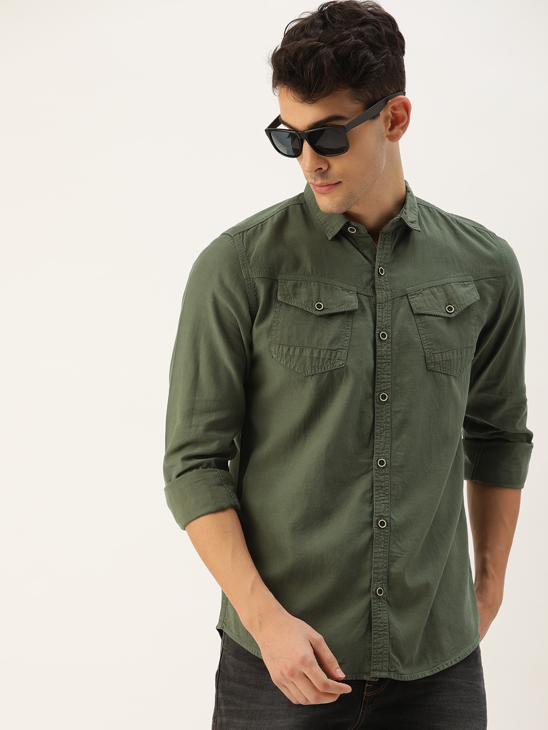 

IVOC Men Olive Green Slim Fit Solid Casual Shirt