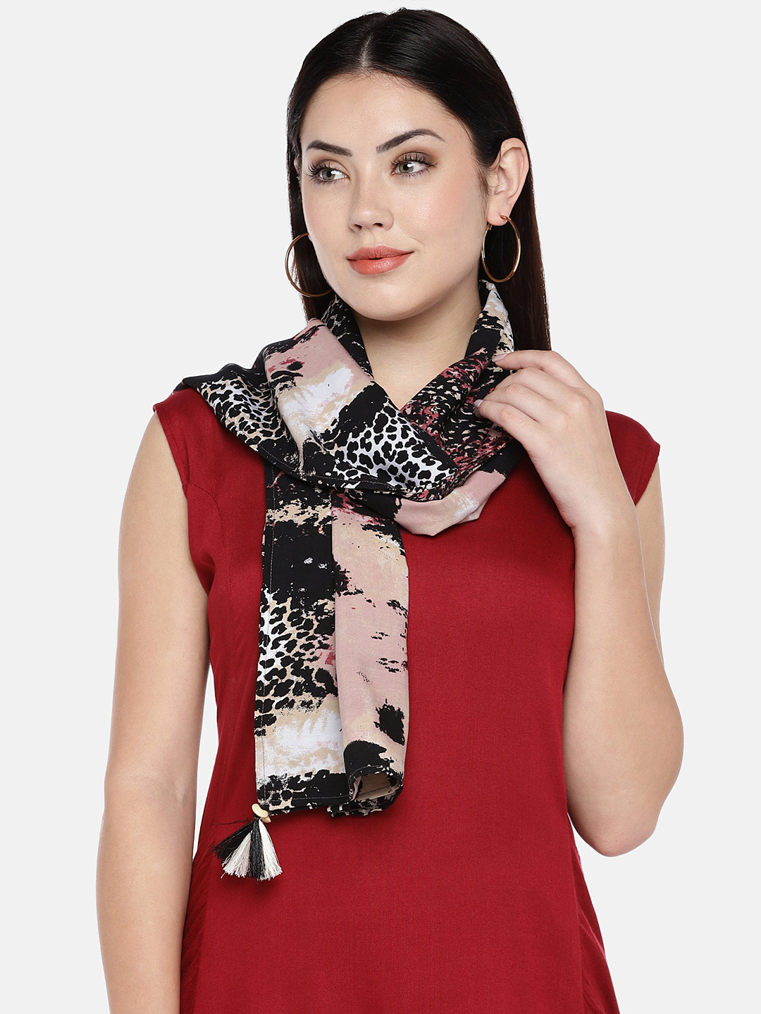 

shiloh Women White & Beige Animal Printed Scarf
