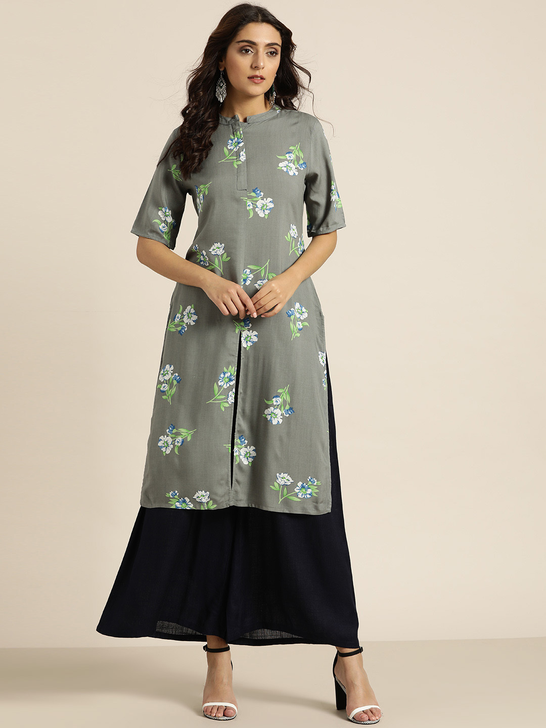 

Moda Rapido Women Grey & White Floral Print Straight Kurta
