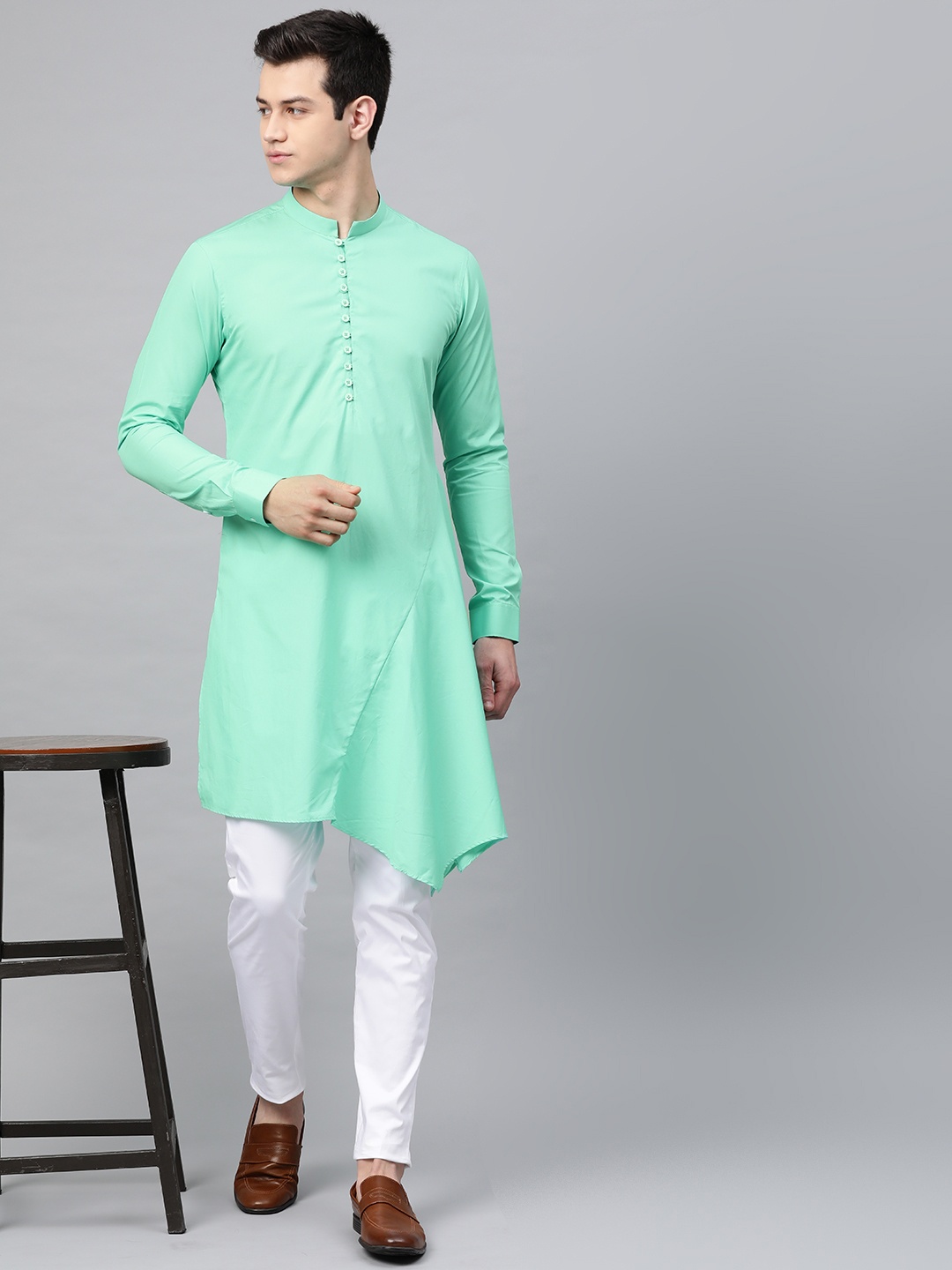 

See Designs Men Green Solid Asymmetric A-Line Kurta