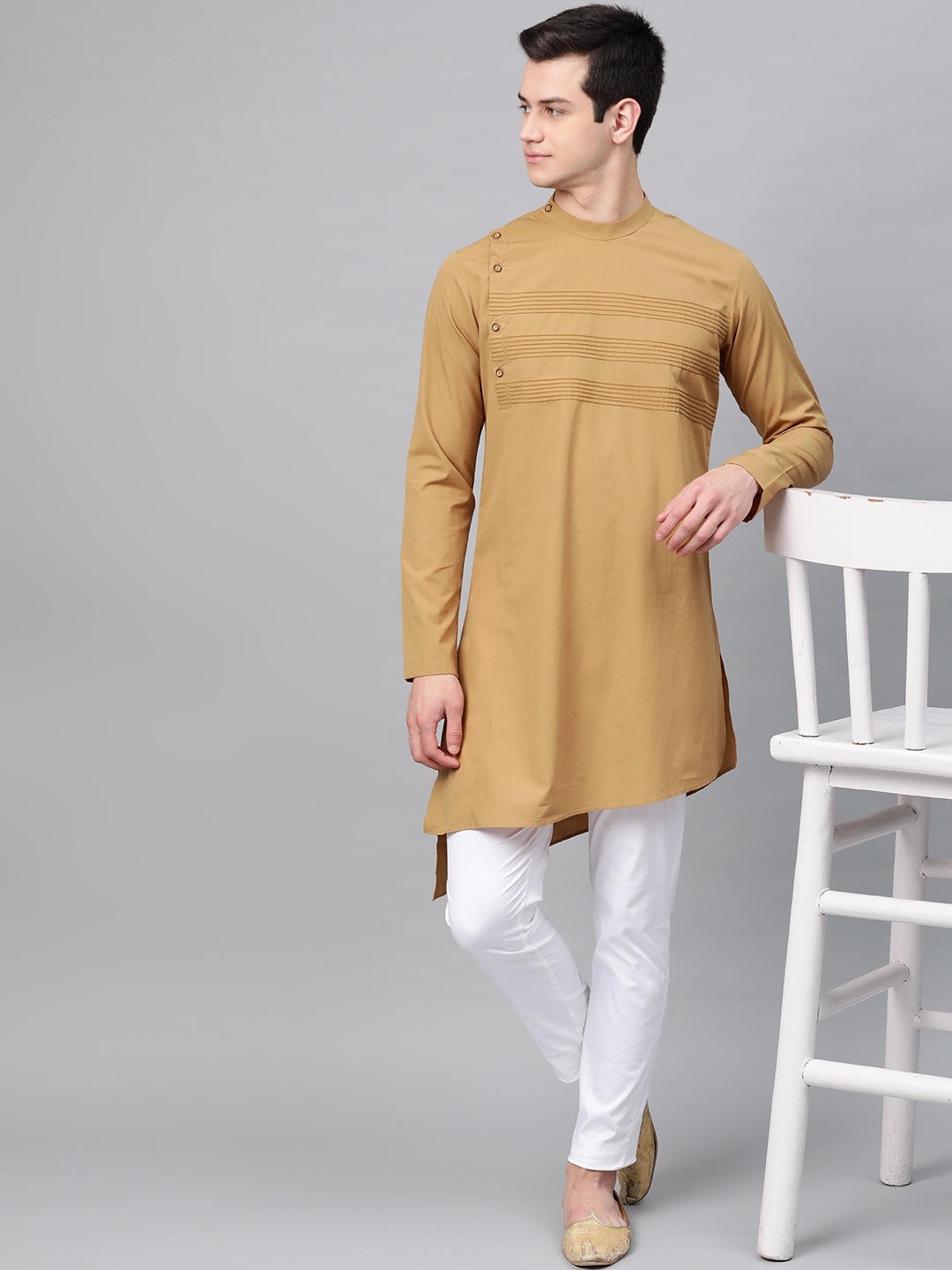 

See Designs Men Khaki Solid Asymmetric Hemline Straight Kurta