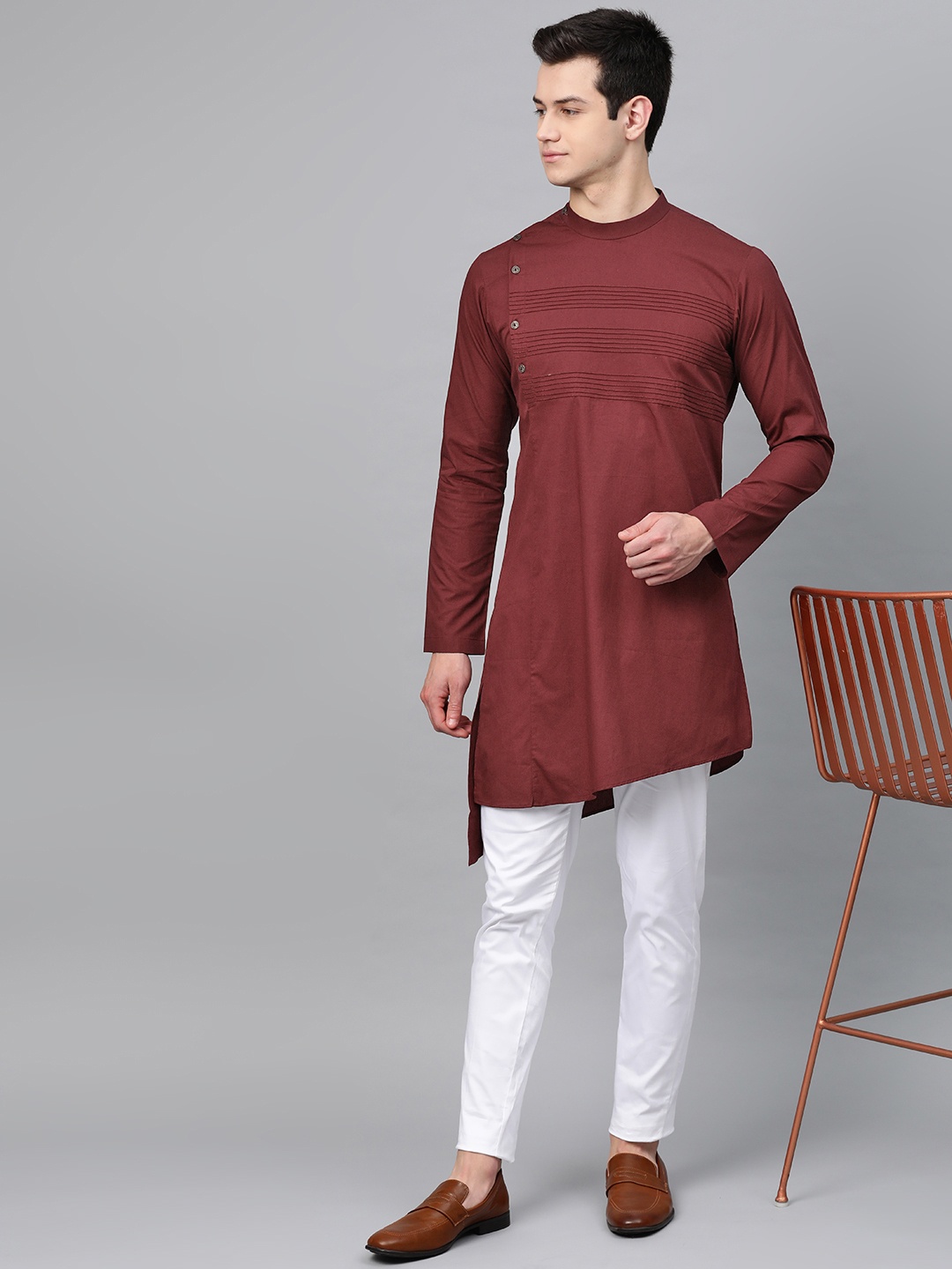 

See Designs Men Burgundy Yoke Design Straight Asymmetric Kurta