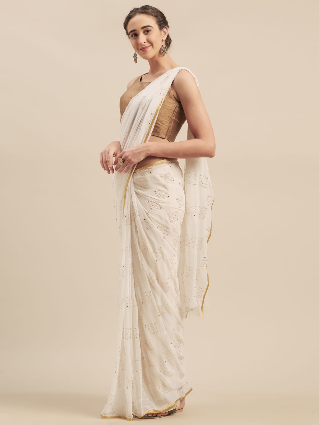 

MOKSHA DESIGNS White & Gold-Toned Pure Chiffon Embellished Saree