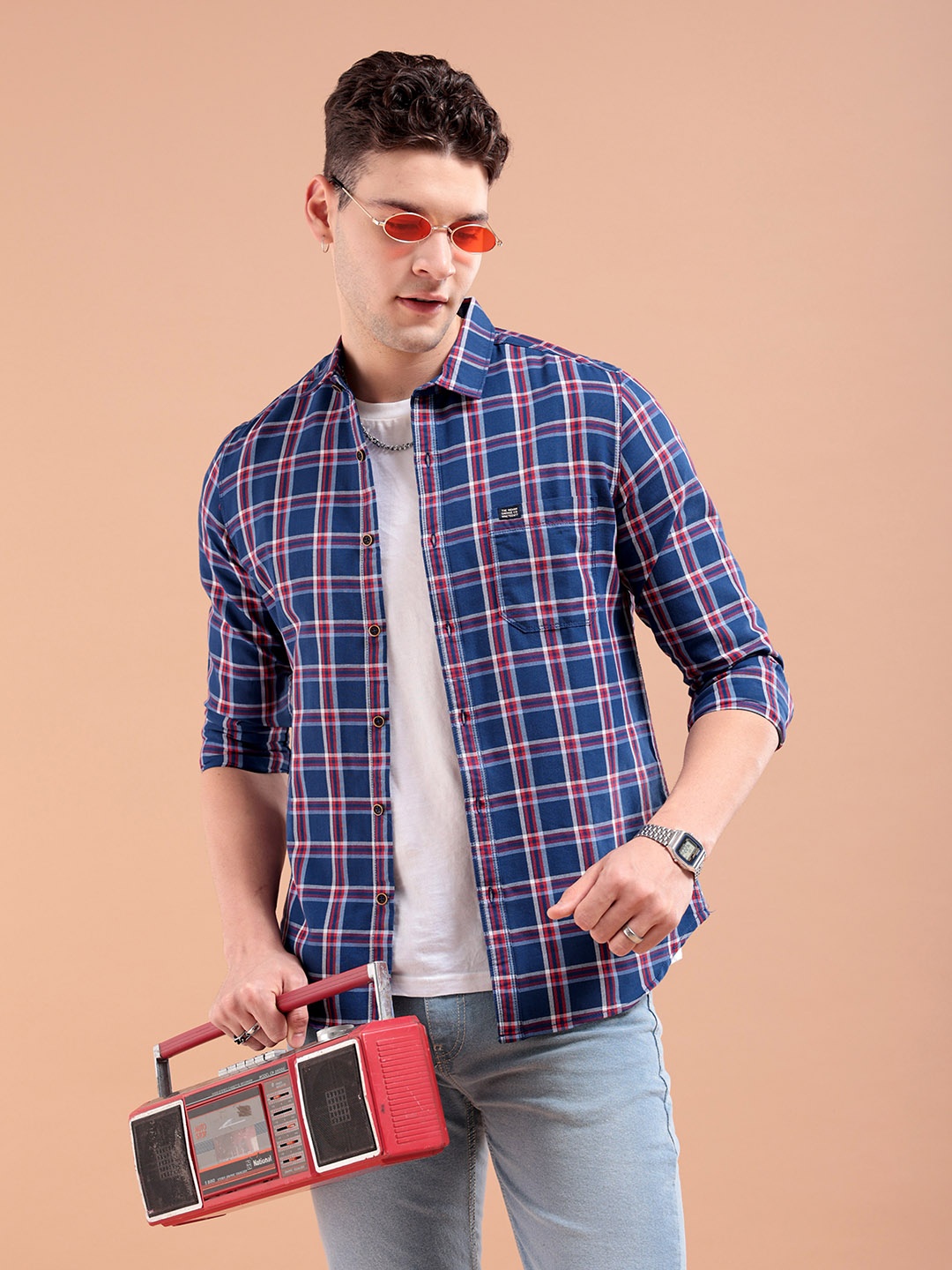 

The Indian Garage Co Men Blue & Red Slim Fit Checked Casual Shirt