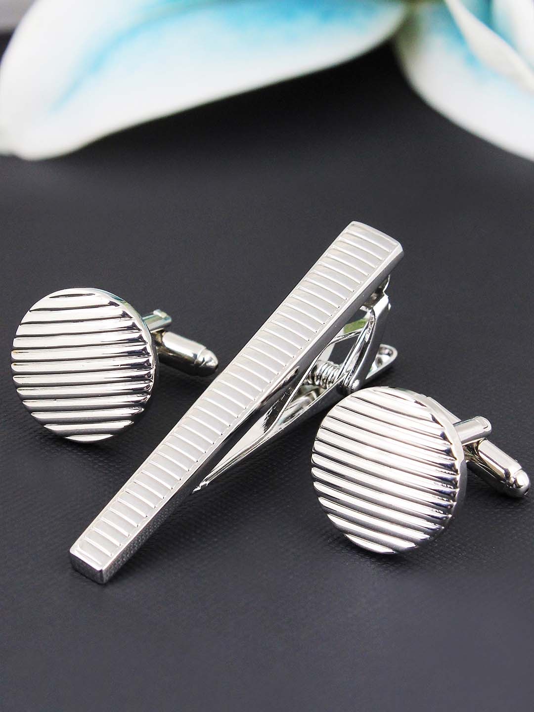 

PELUCHE Men Silver-Toned Rhodium Plated Accessory Gift Set