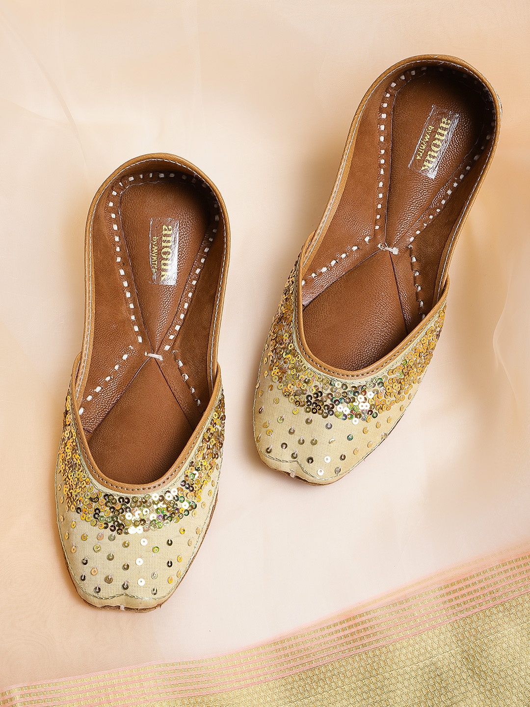 

Anouk Women Beige & Gold-Toned Sequinned Mojaris