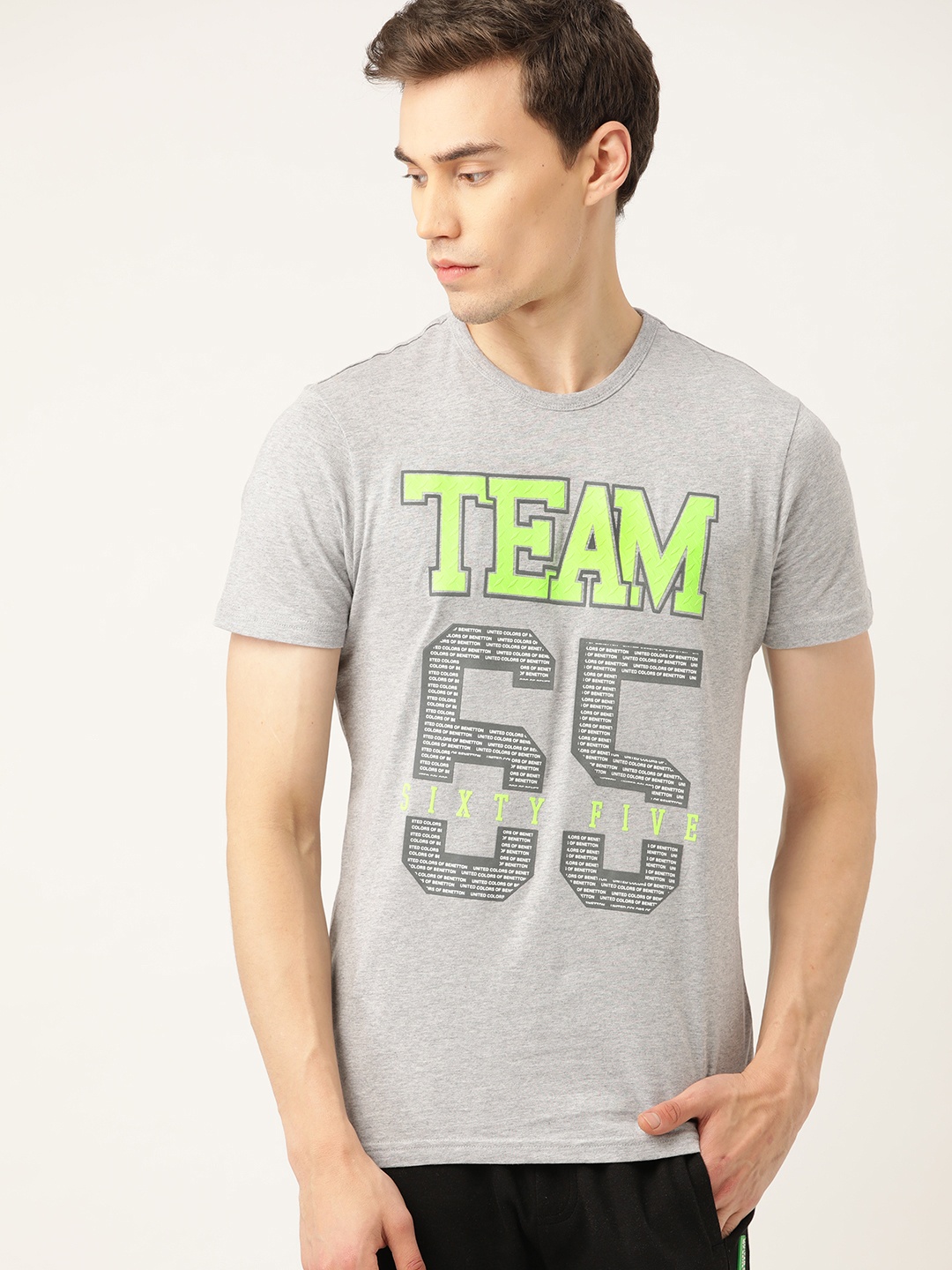 

United Colors of Benetton Men Grey Melange & Fluorescent Green Printed Round Neck T-shirt